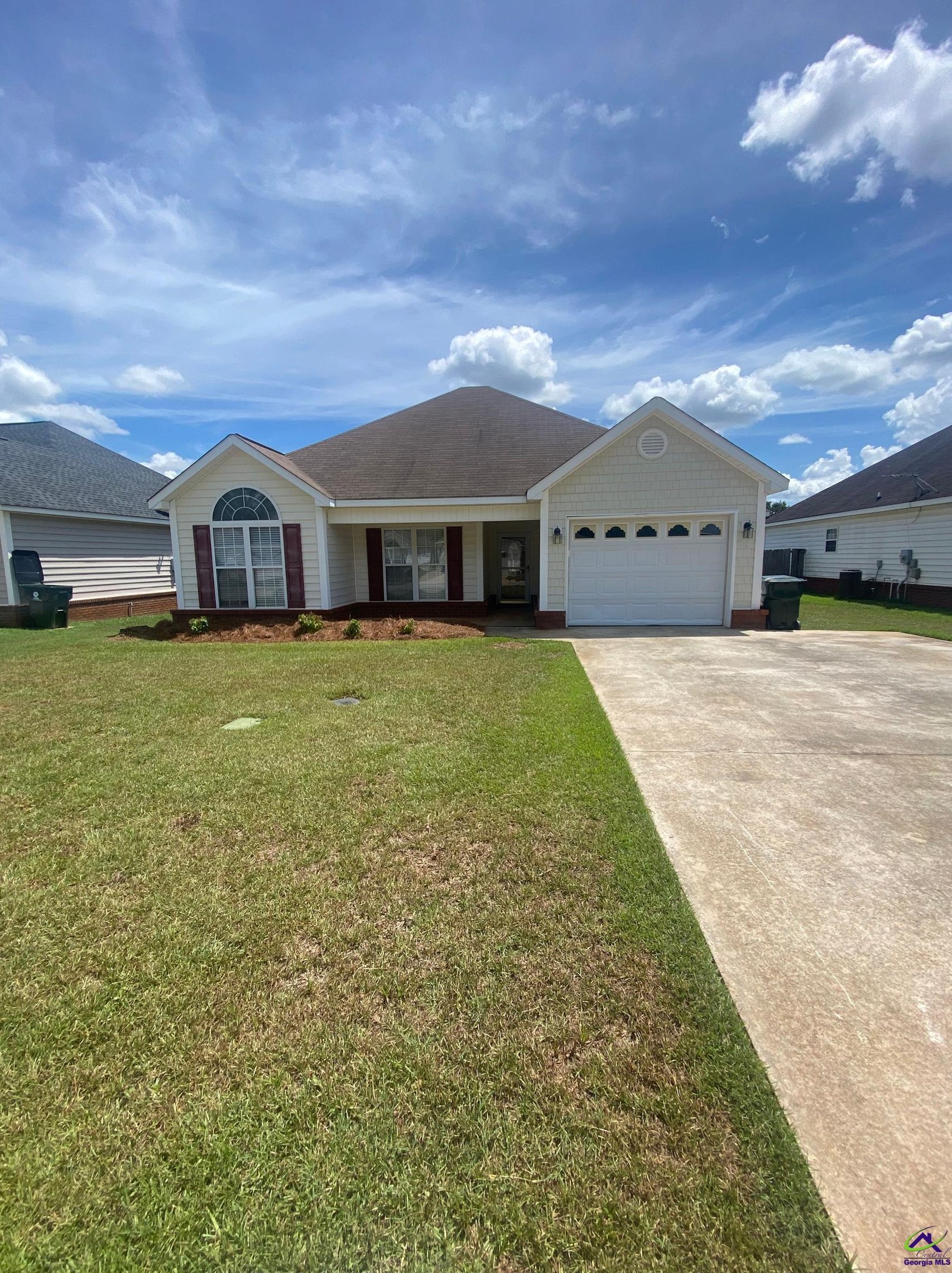 105 Sanders, Warner Robins, GA 31088