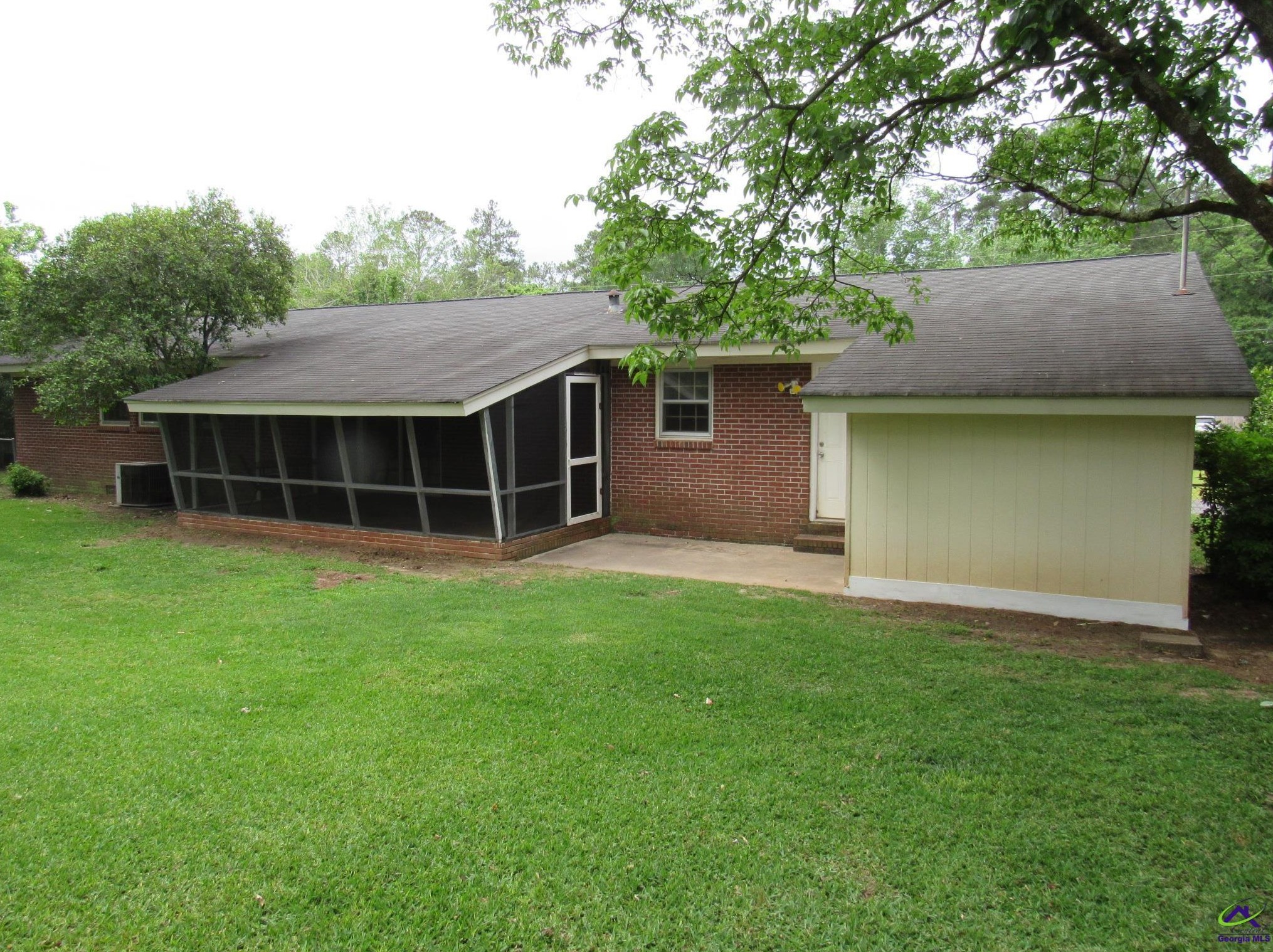 1012 Pine Pl, Perry GA  31069-2333 exterior