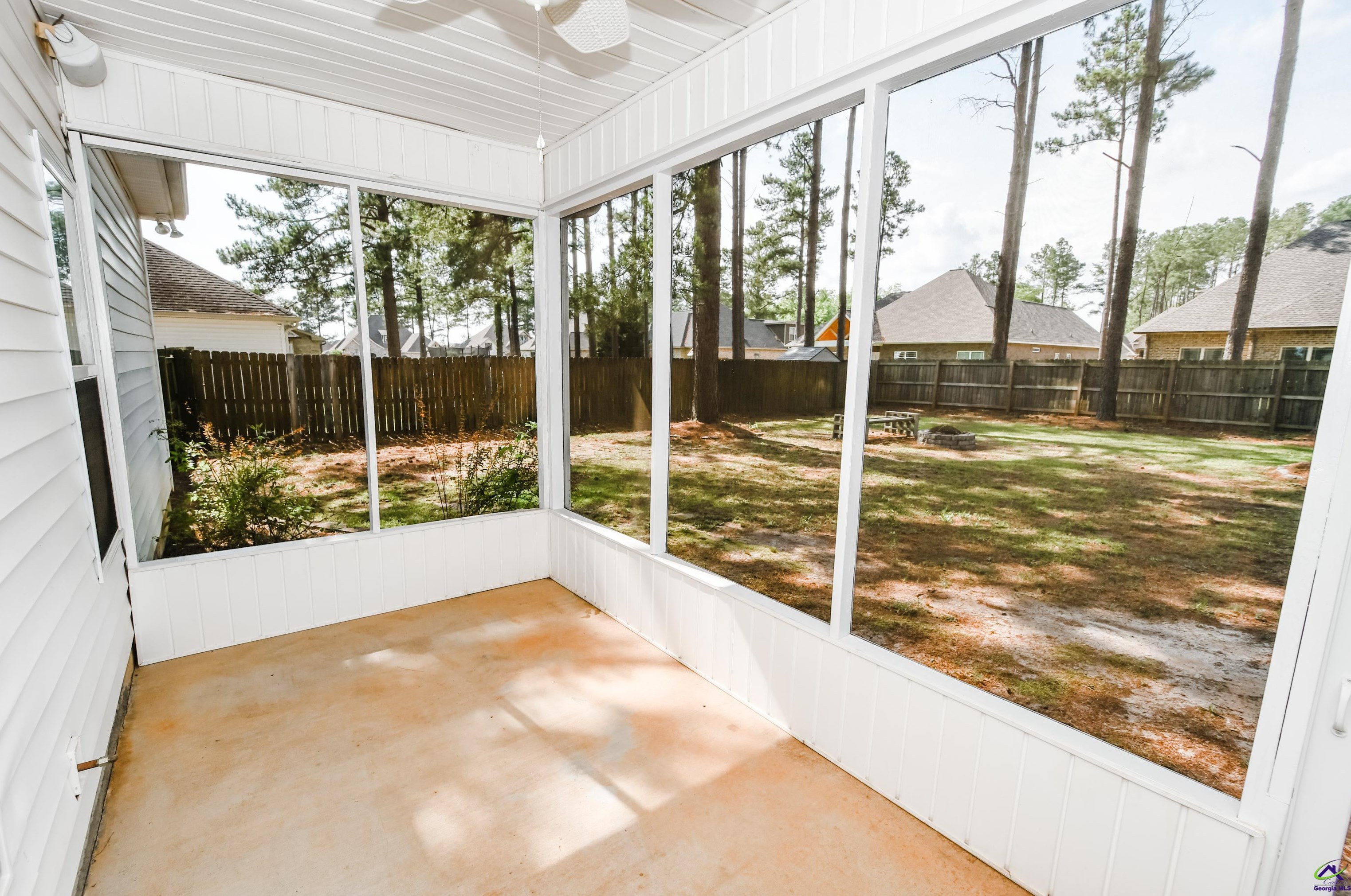 104 Newport Ave, Kathleen, GA 31047