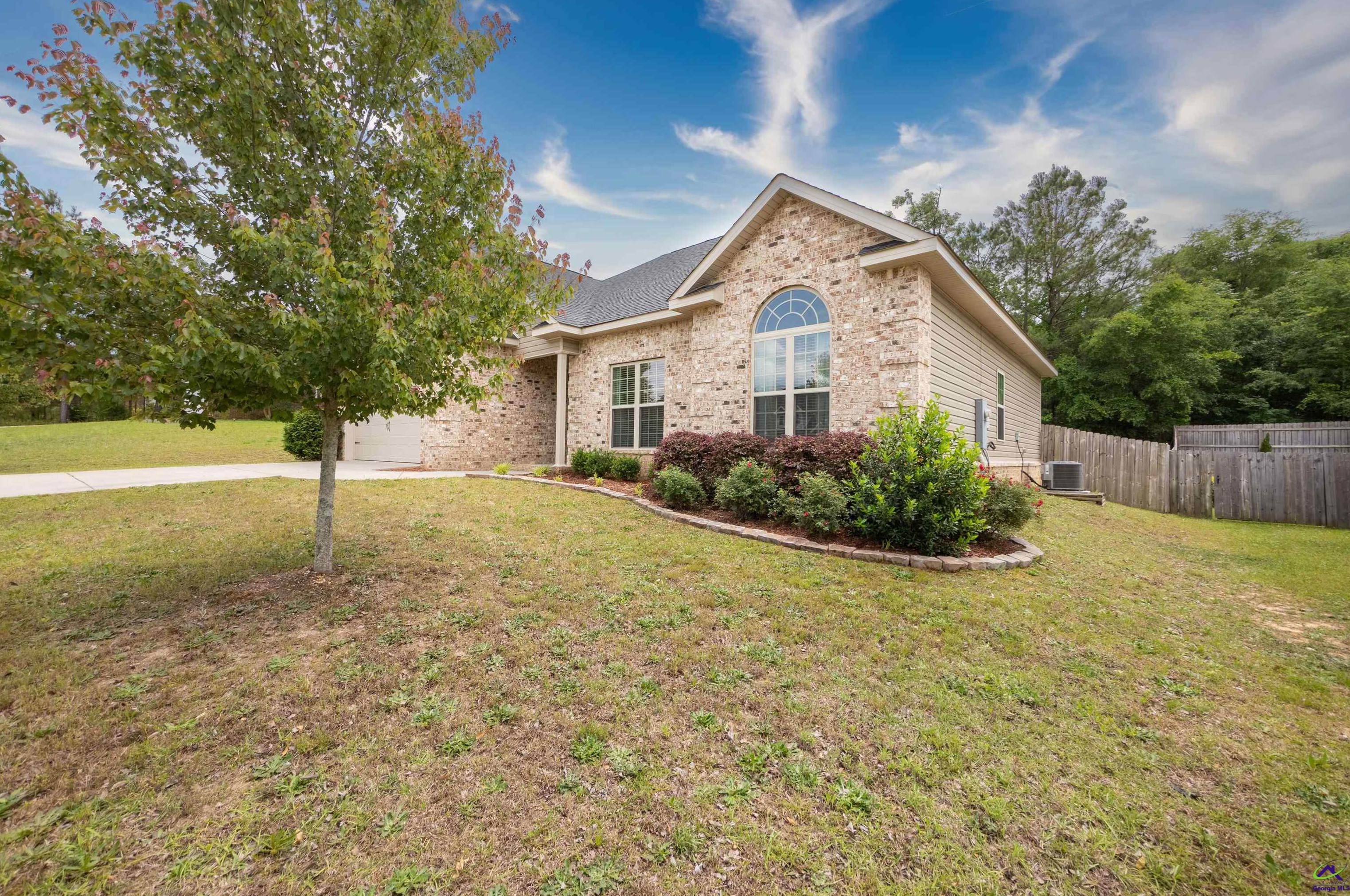 203 Christine Cir, Perry, GA 31069