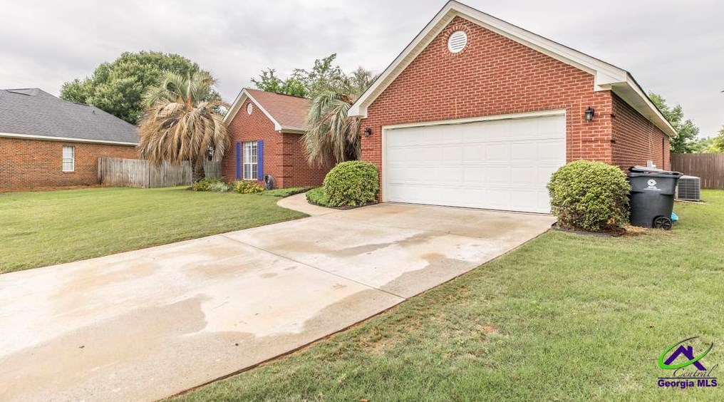 121 Venus Way, Bonaire, GA 31005