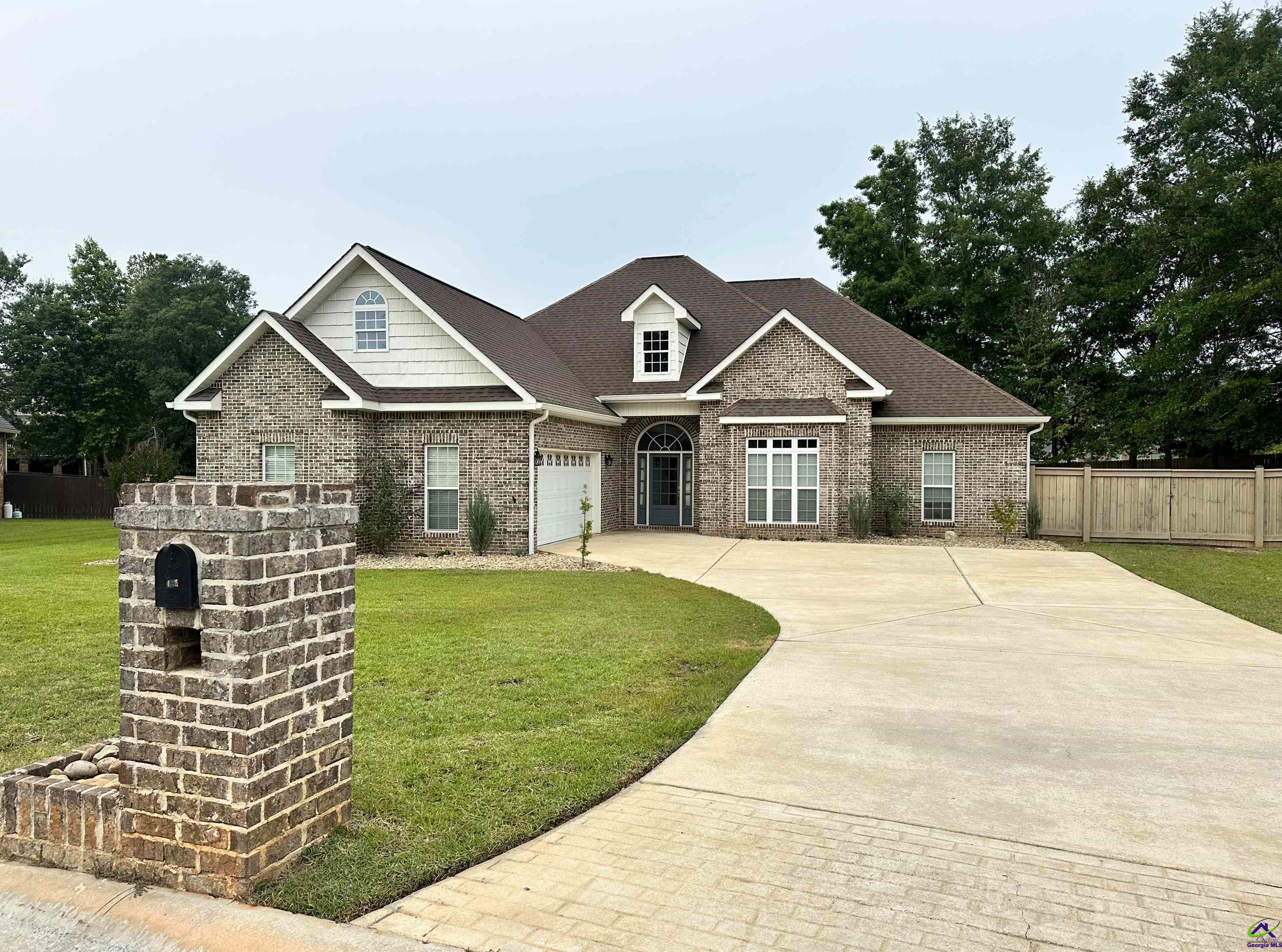 112 Berwick Cir, Bonaire, GA 31005