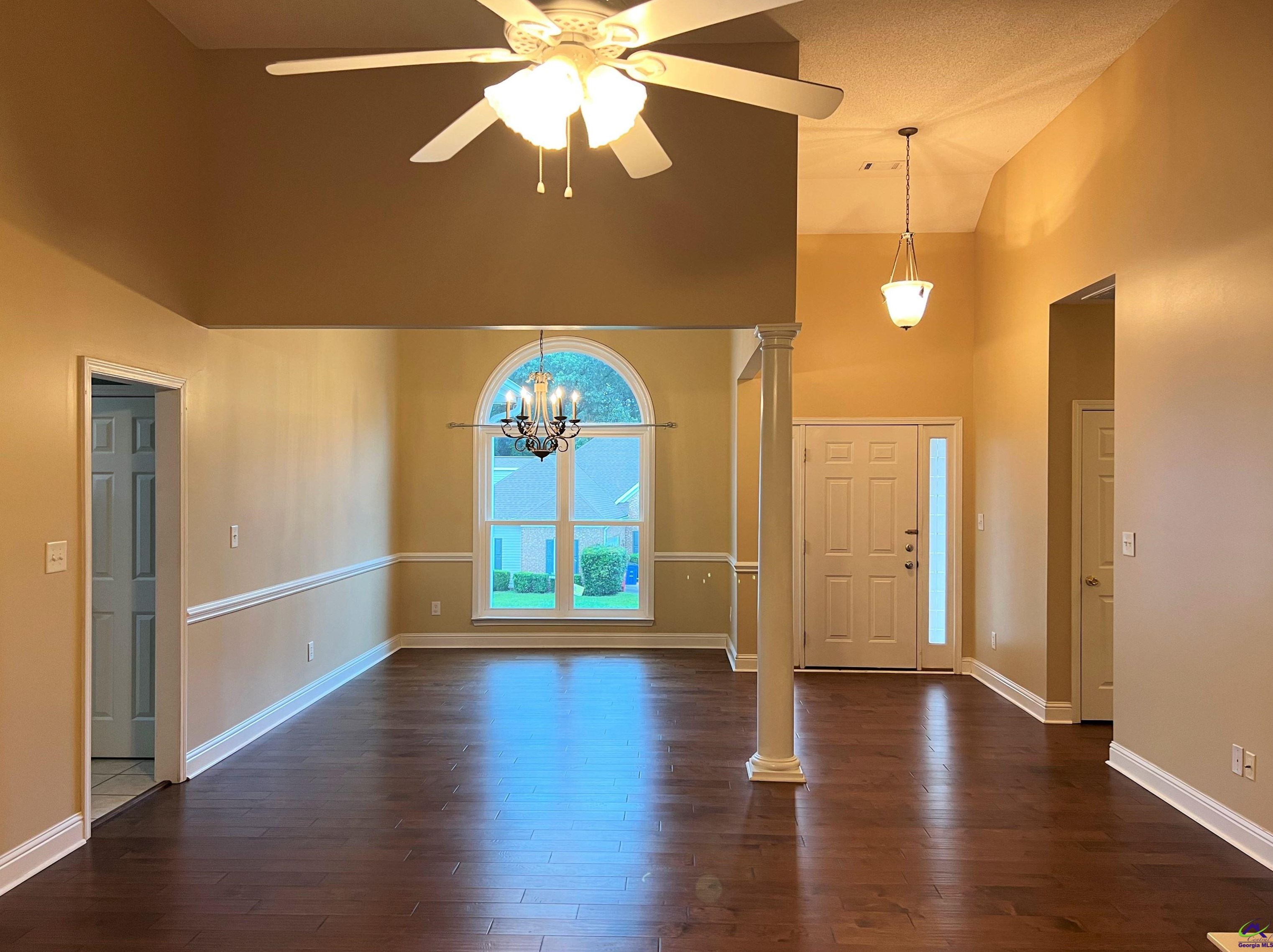 220 Sugarloaf Cir, Macon, GA 31204