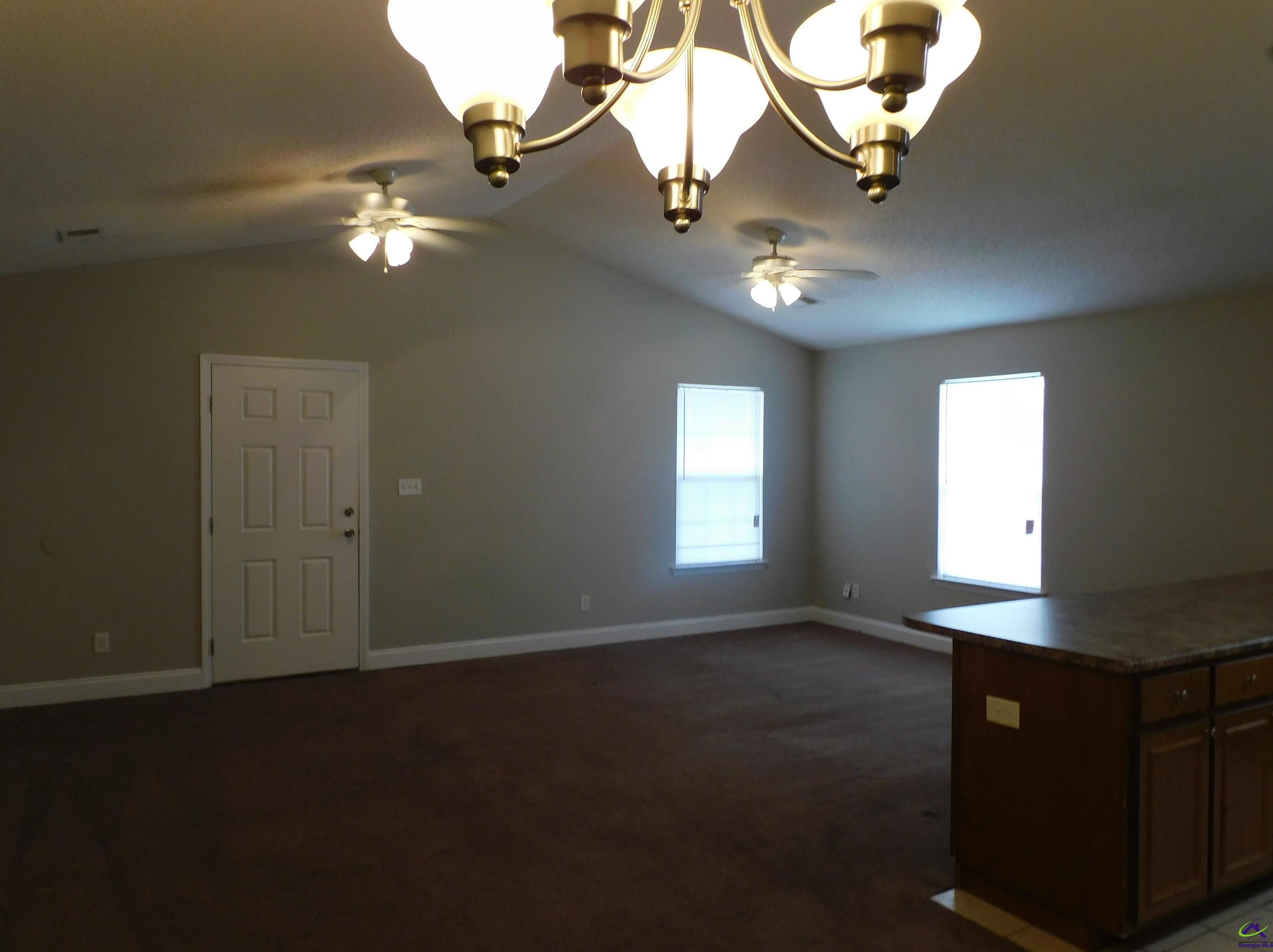 504 Club Villa Ct, Kathleen, GA 31047