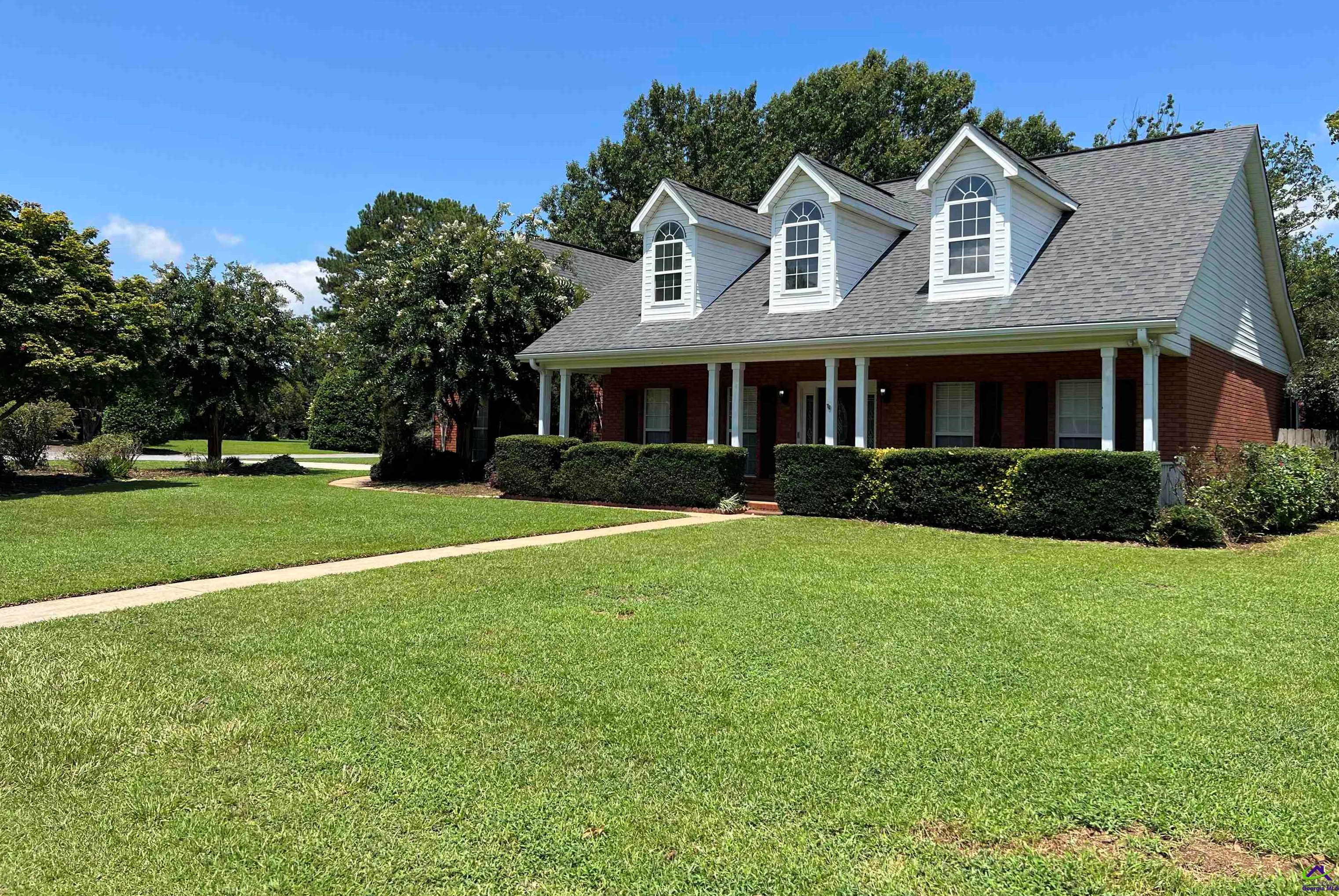 224 Red Bird Cir, Bolingbroke, GA 31004