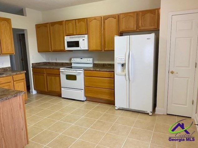 325 Spyglass Hill Dr, Perry, GA 31069