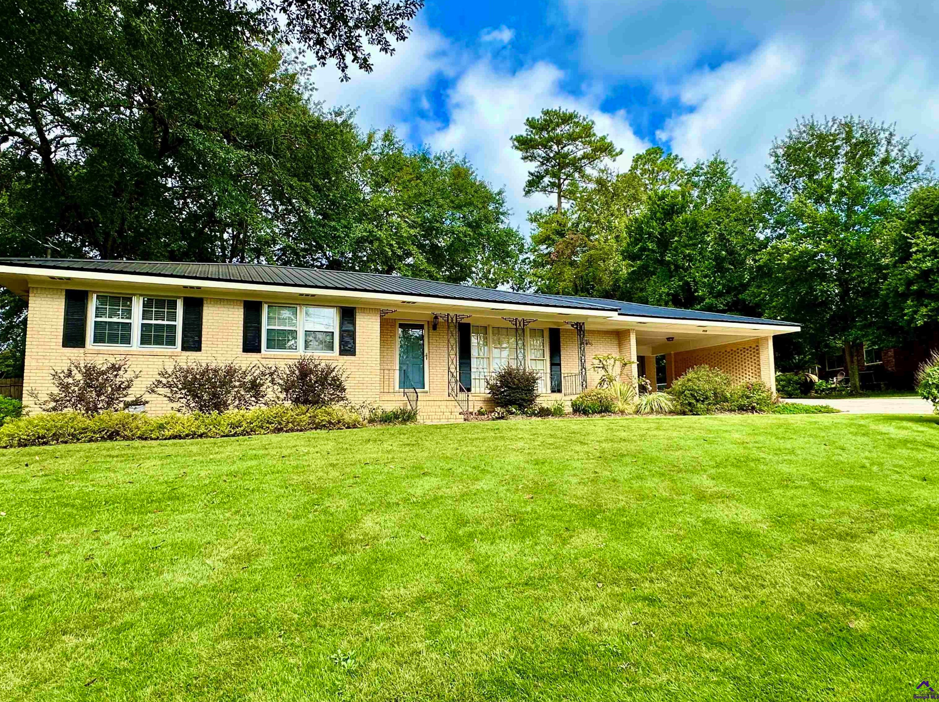 203 Deerwood Cir, Warner Robins, GA 31088