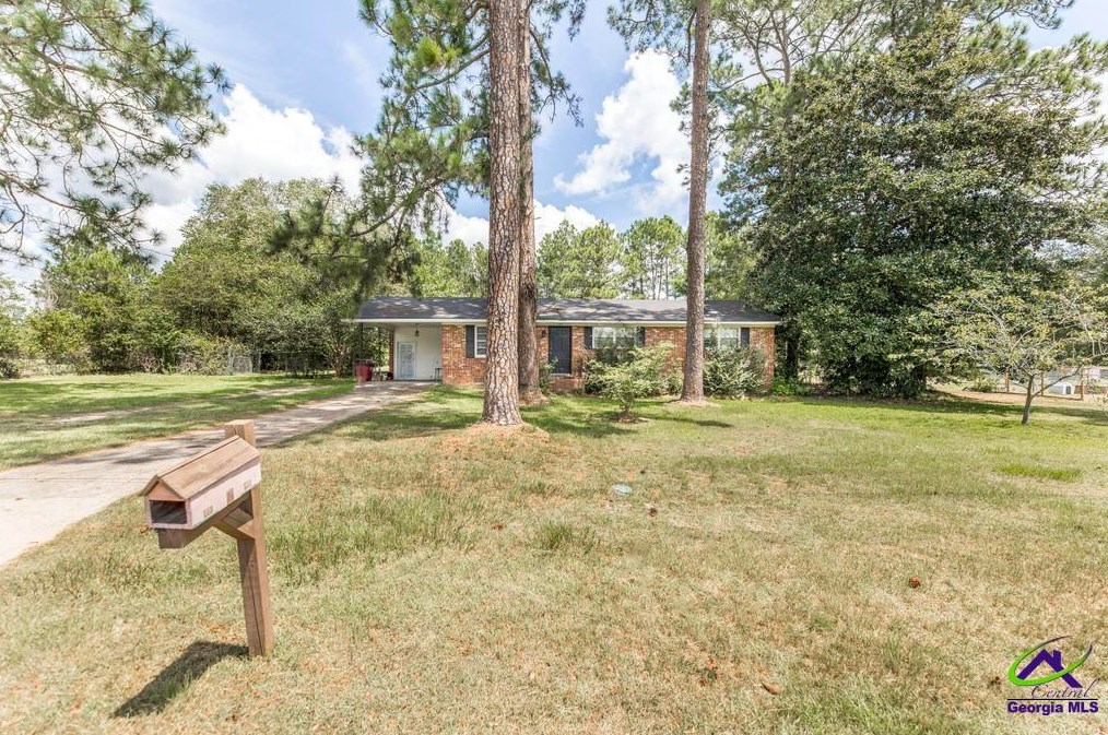 101 E Brewton St, Mc Rae, GA 31055