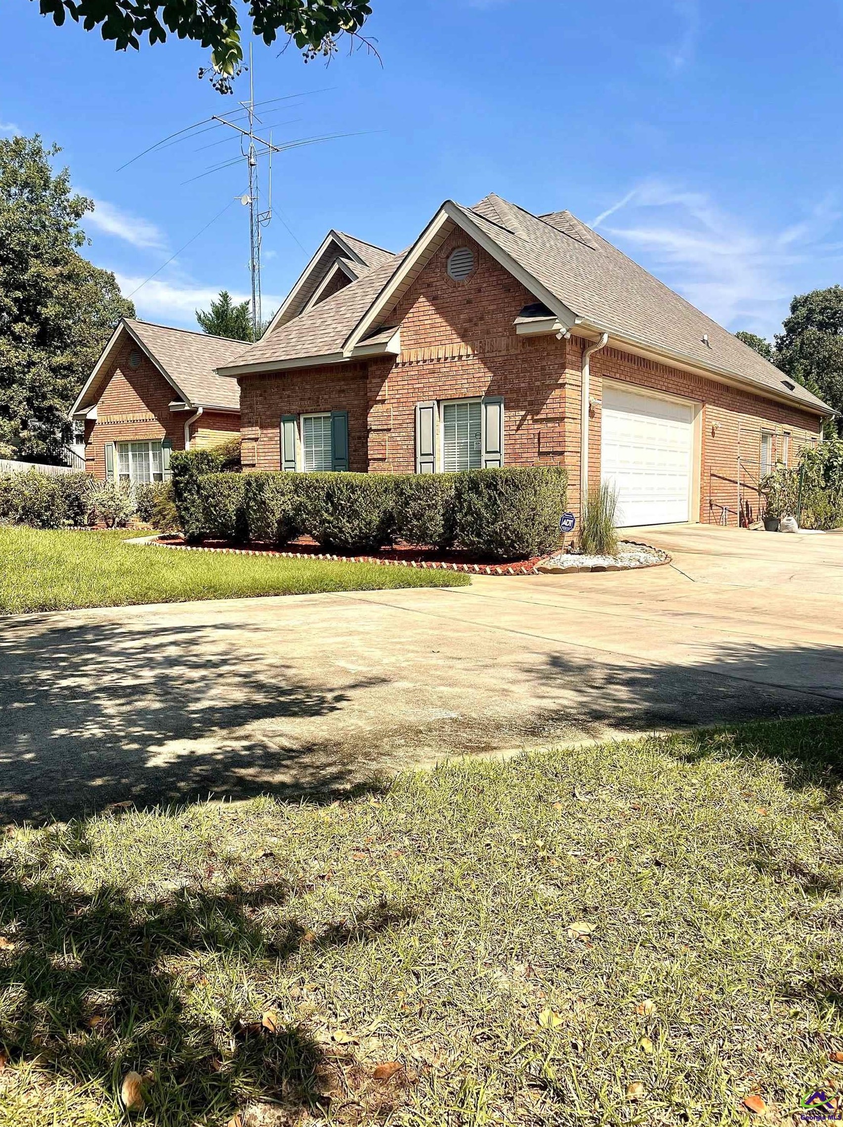 215 Brentwood Dr, Warner Robins, GA 31088-2016