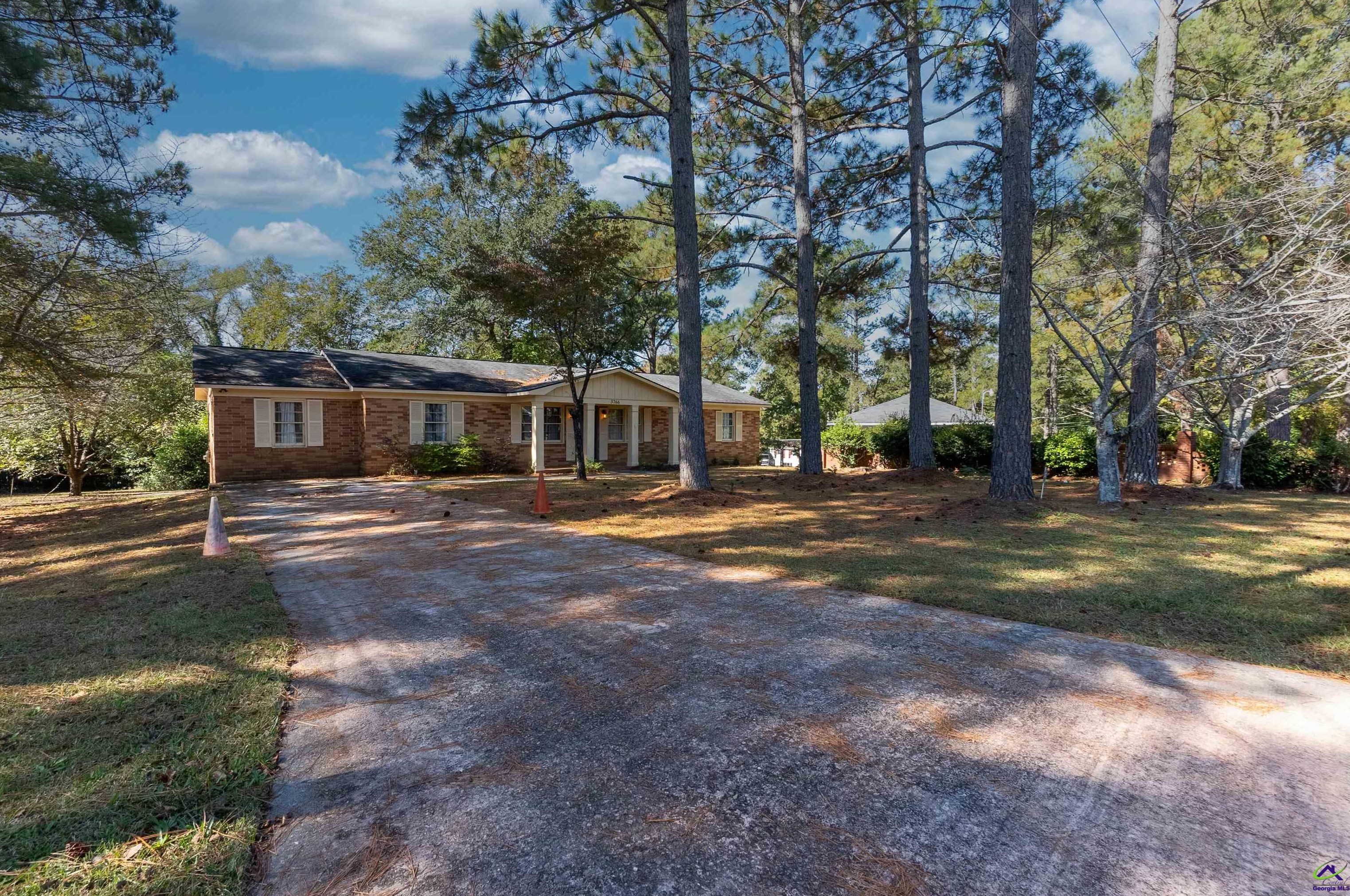 3766 Greenbriar Ct, Macon, GA 31204-4223