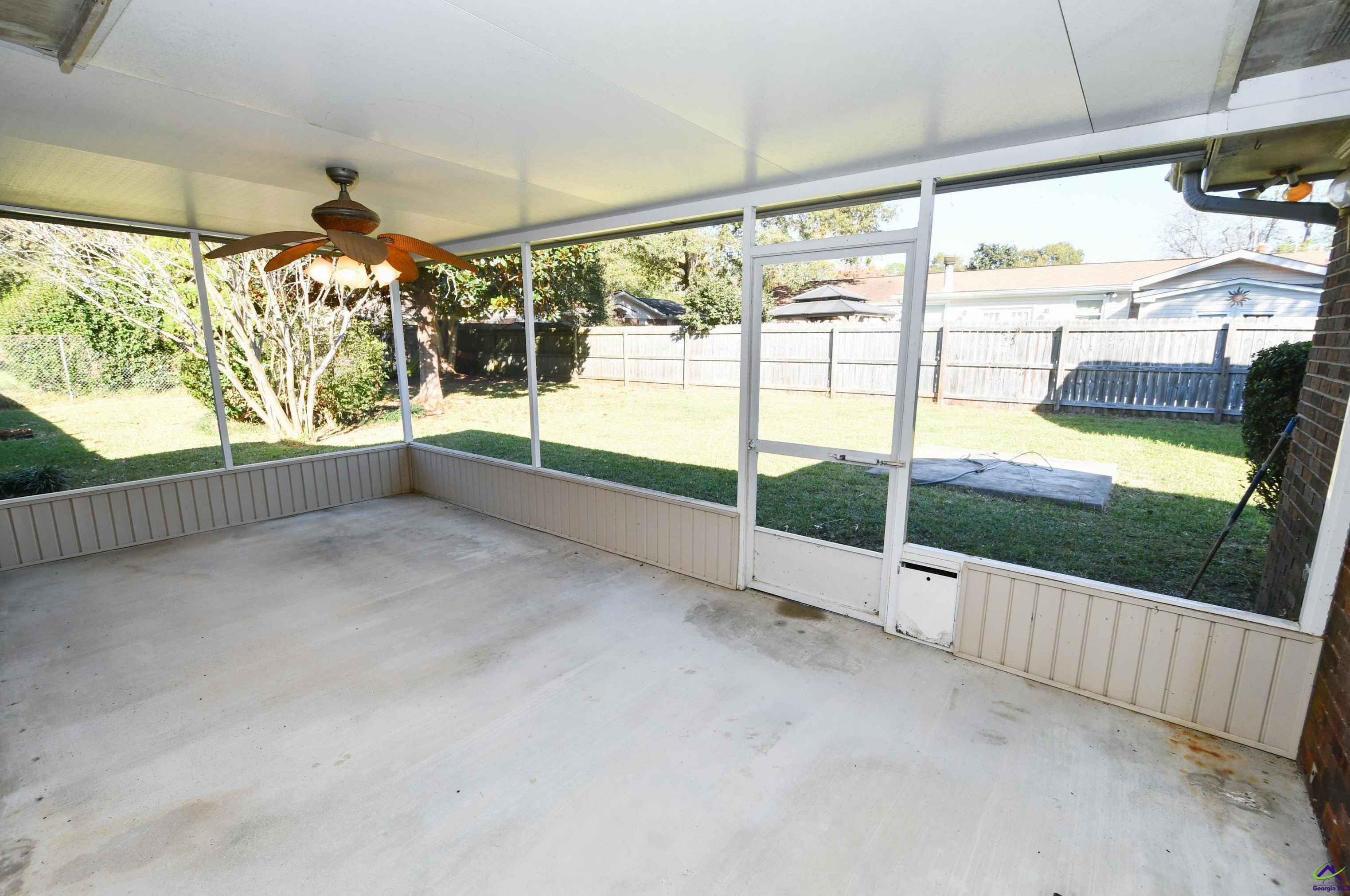 116 Oakridge Dr, Warner Robins, GA 31093-2143