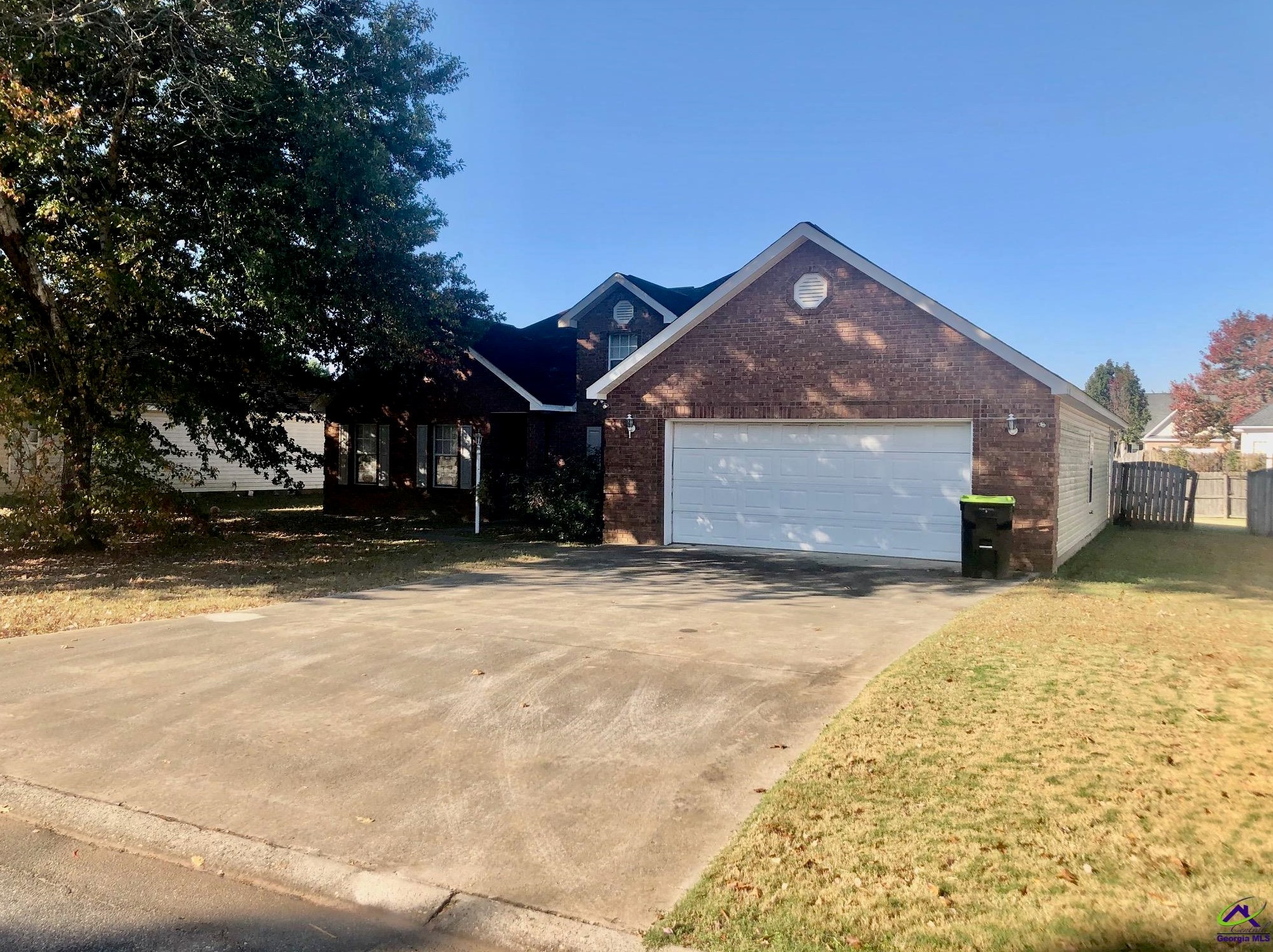 218 Golden Eagle Dr, Kathleen, GA 31047