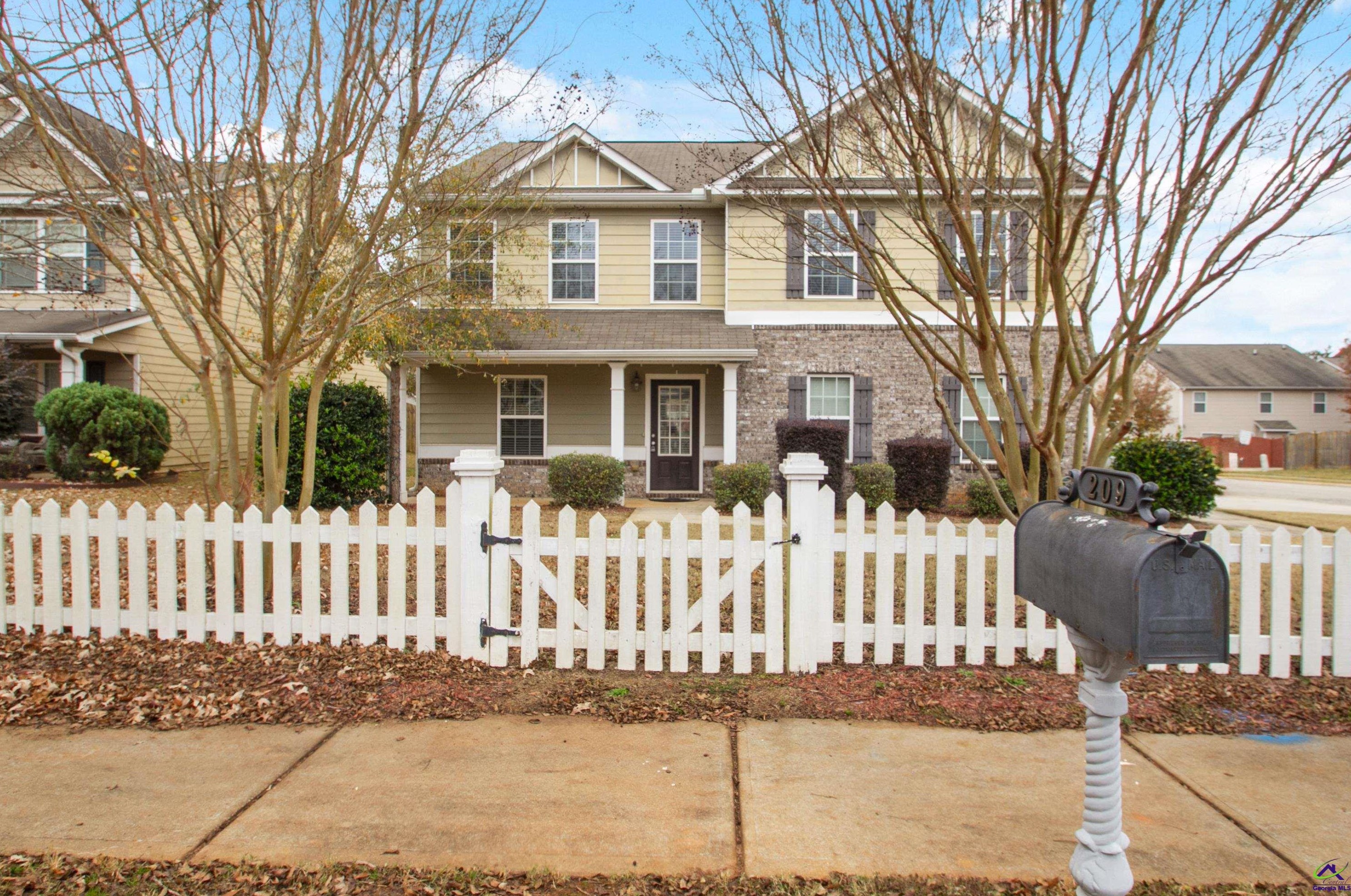 209 Charles Gray Blvd, Perry, GA 31069