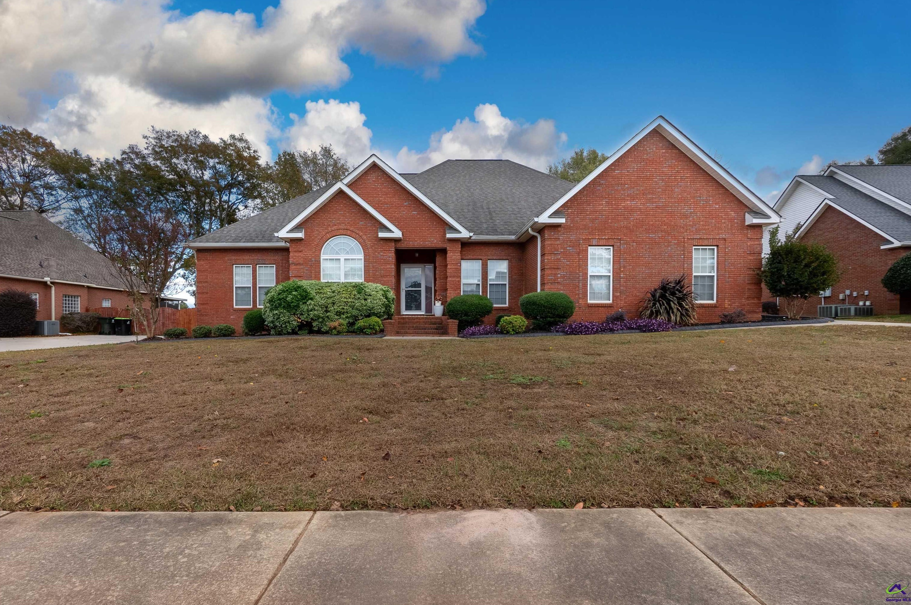 718 Bay Laurel Cir, Warner Robins GA  31088-2953 exterior