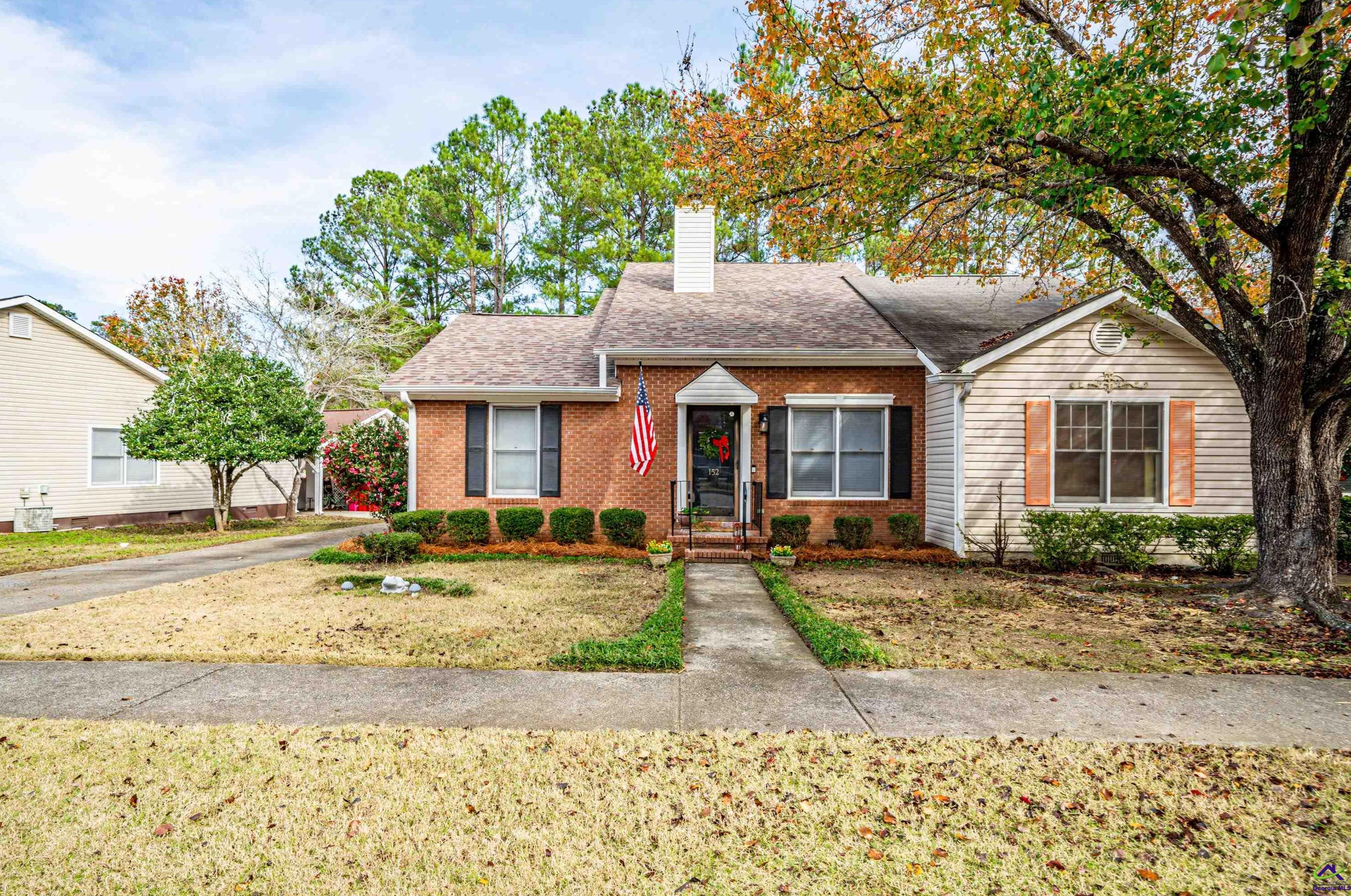 152 Manor Row, Macon, GA 31210-2168