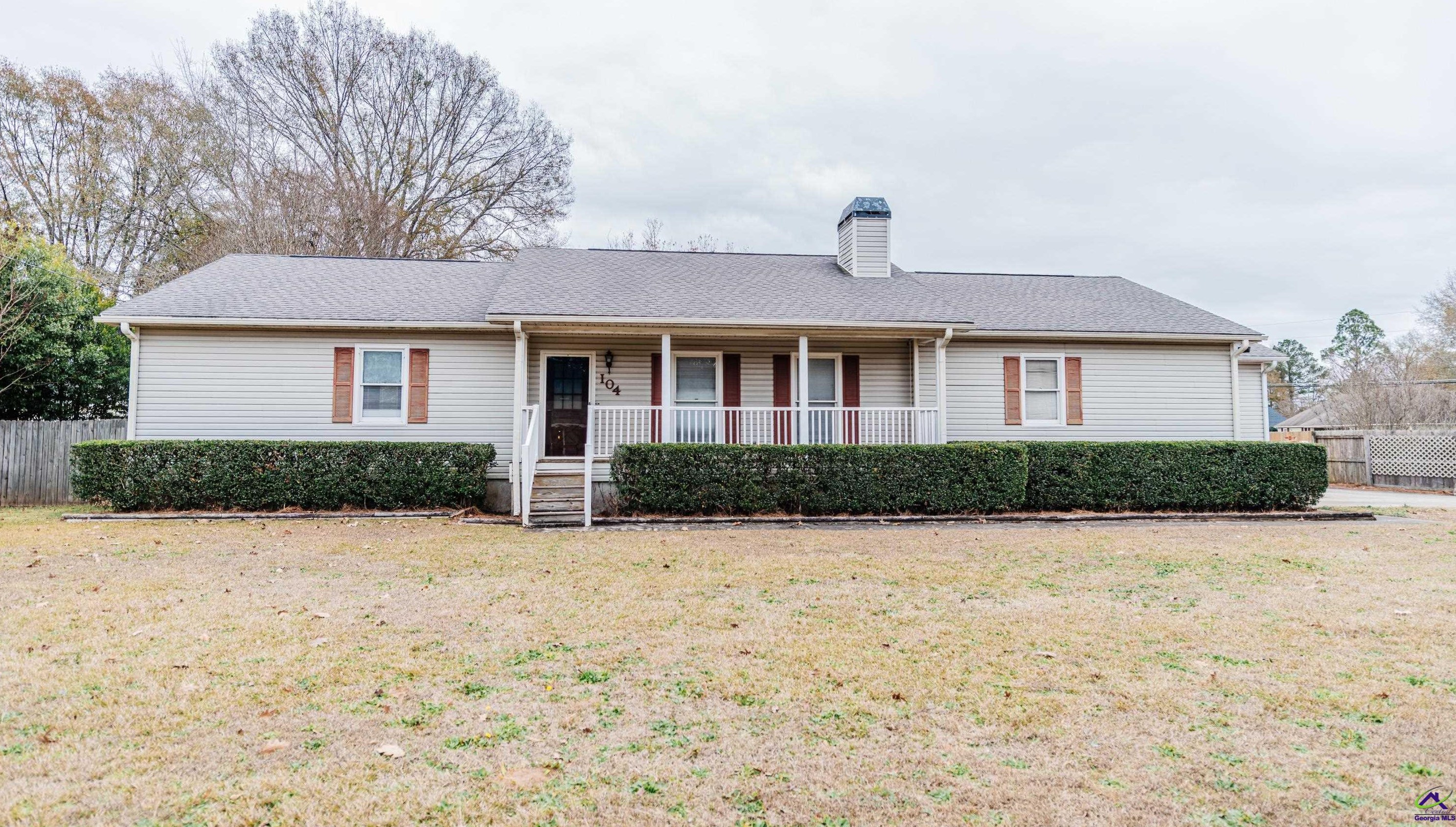 104 Francis Dr, Macon, GA 31216-6370