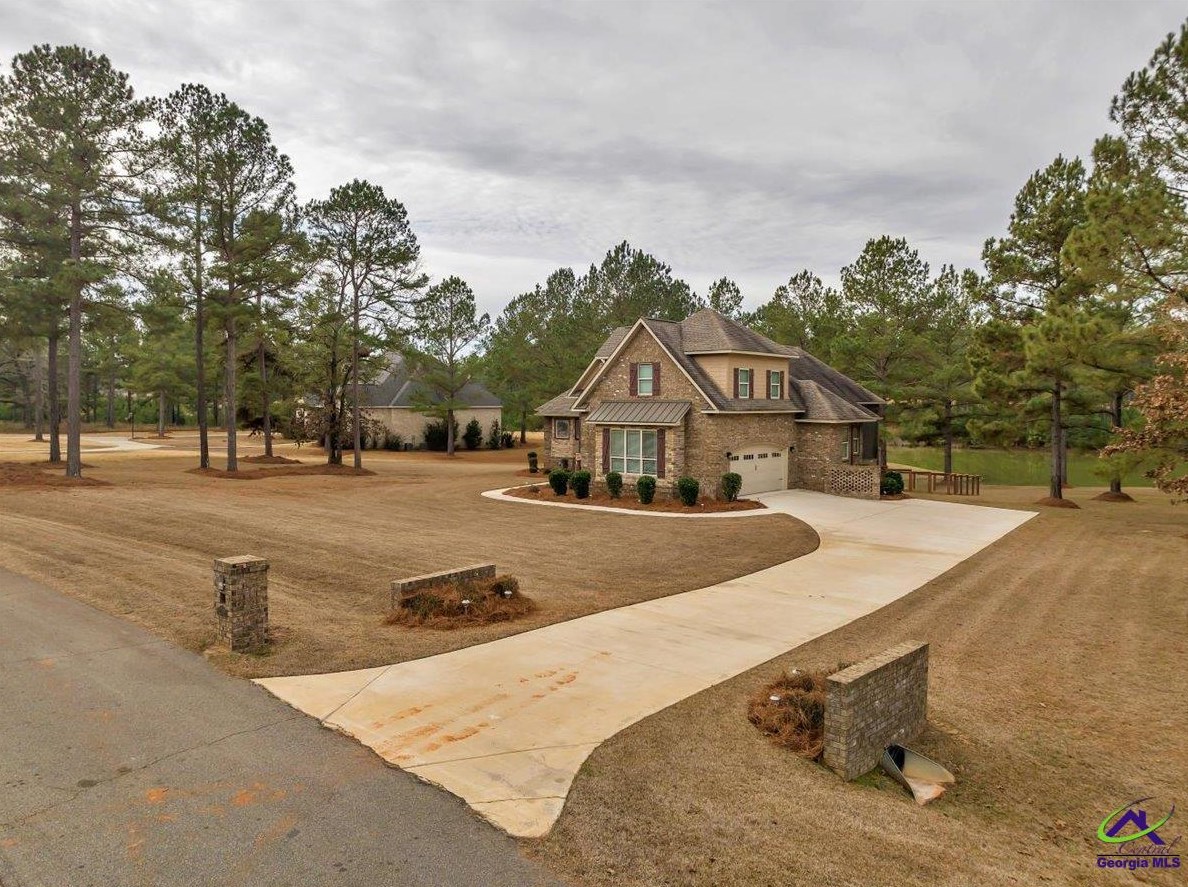 4060 Roundtop Cir, Perry GA  31069-7806 exterior