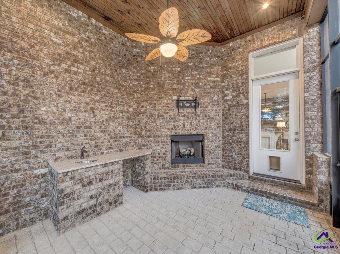 4060 Roundtop Cir, Perry GA  31069-7806 exterior