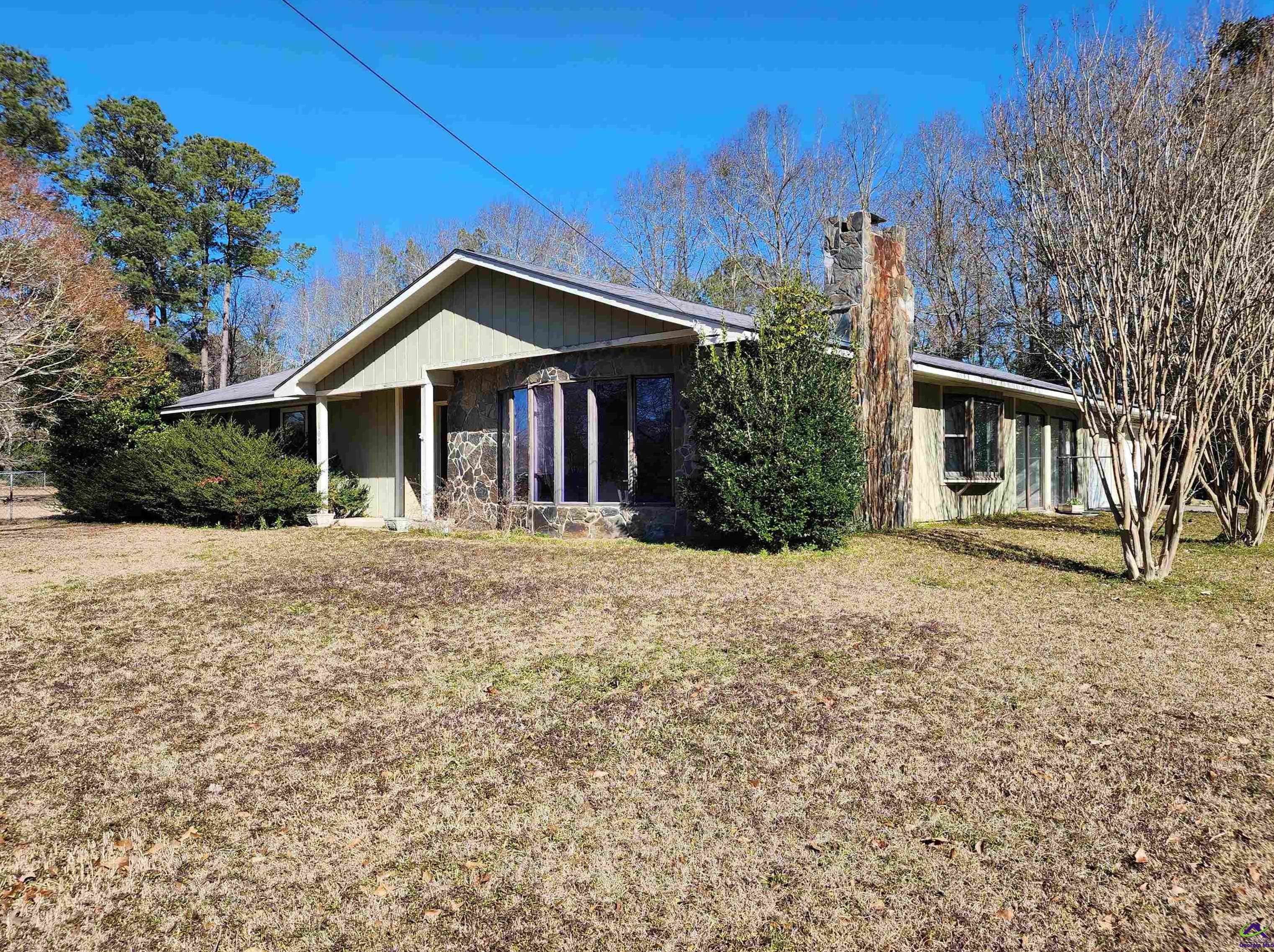100 Sitton Ave, Gordon, GA 31031-4117
