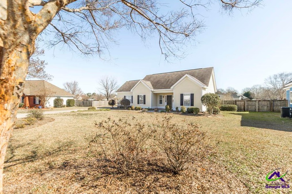 129 Knights Brg, Warner Robins, GA 31093