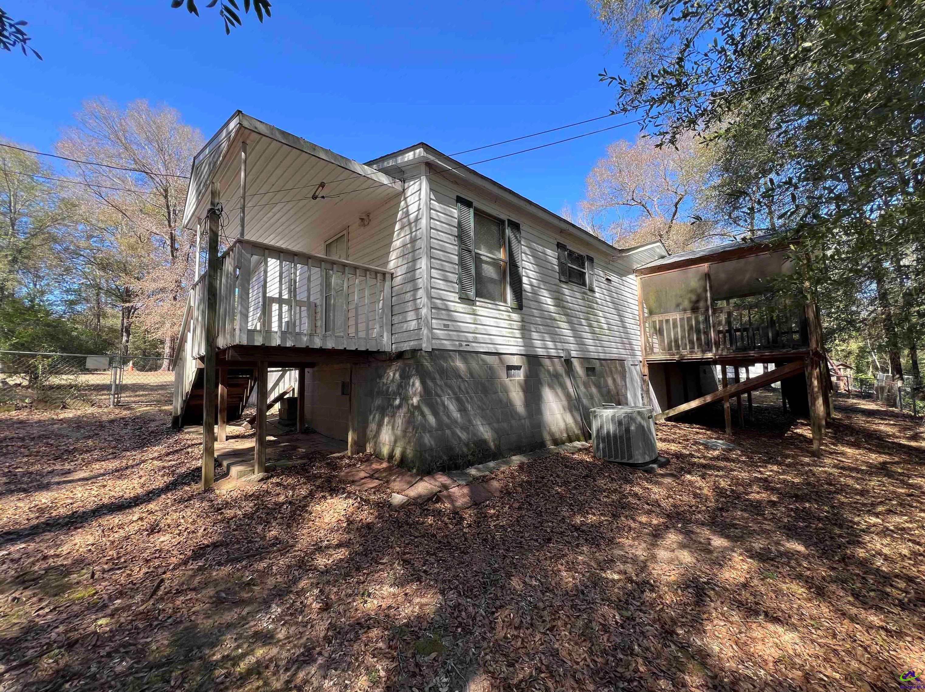 41 Lake Susie Rd, Klondike, GA 31036