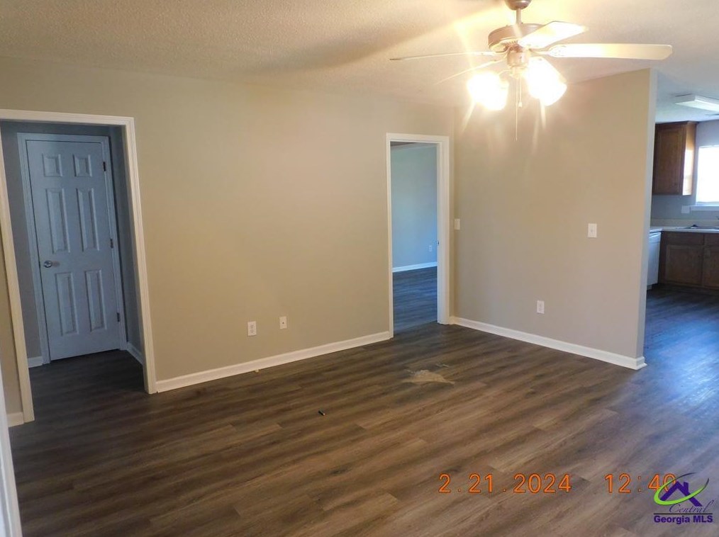 213 W Wrasling Way, Warner Robins, GA 31088