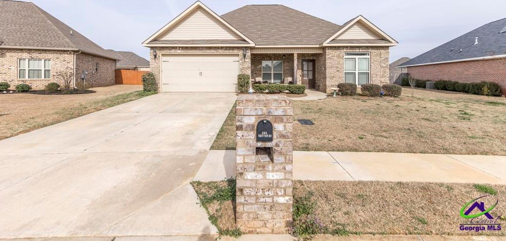 304 Weston Dr, Kathleen, GA 31047