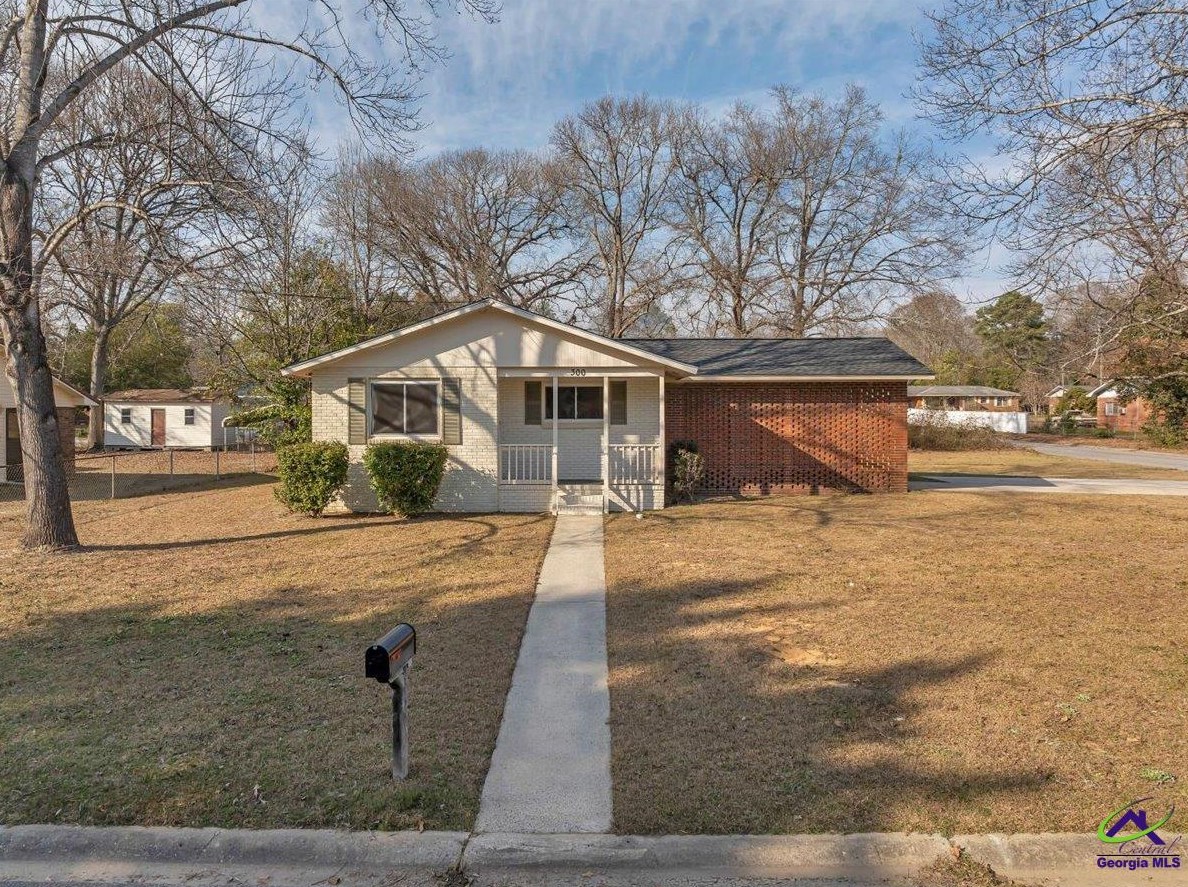 300 Athens St, Warner Robins, GA 31093