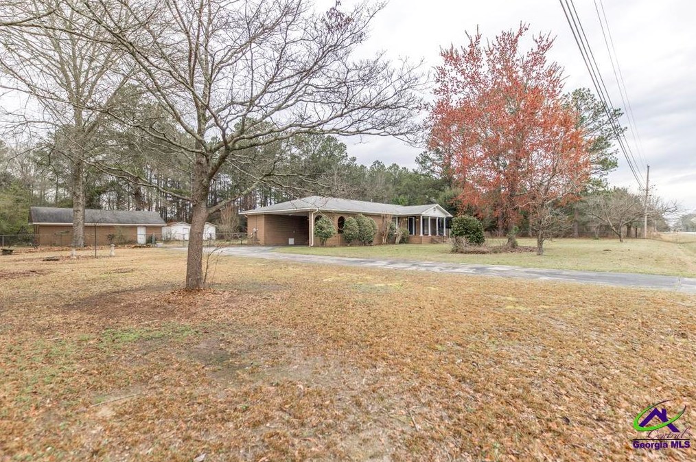 6695 Barfield Rd, Macon, GA 31216