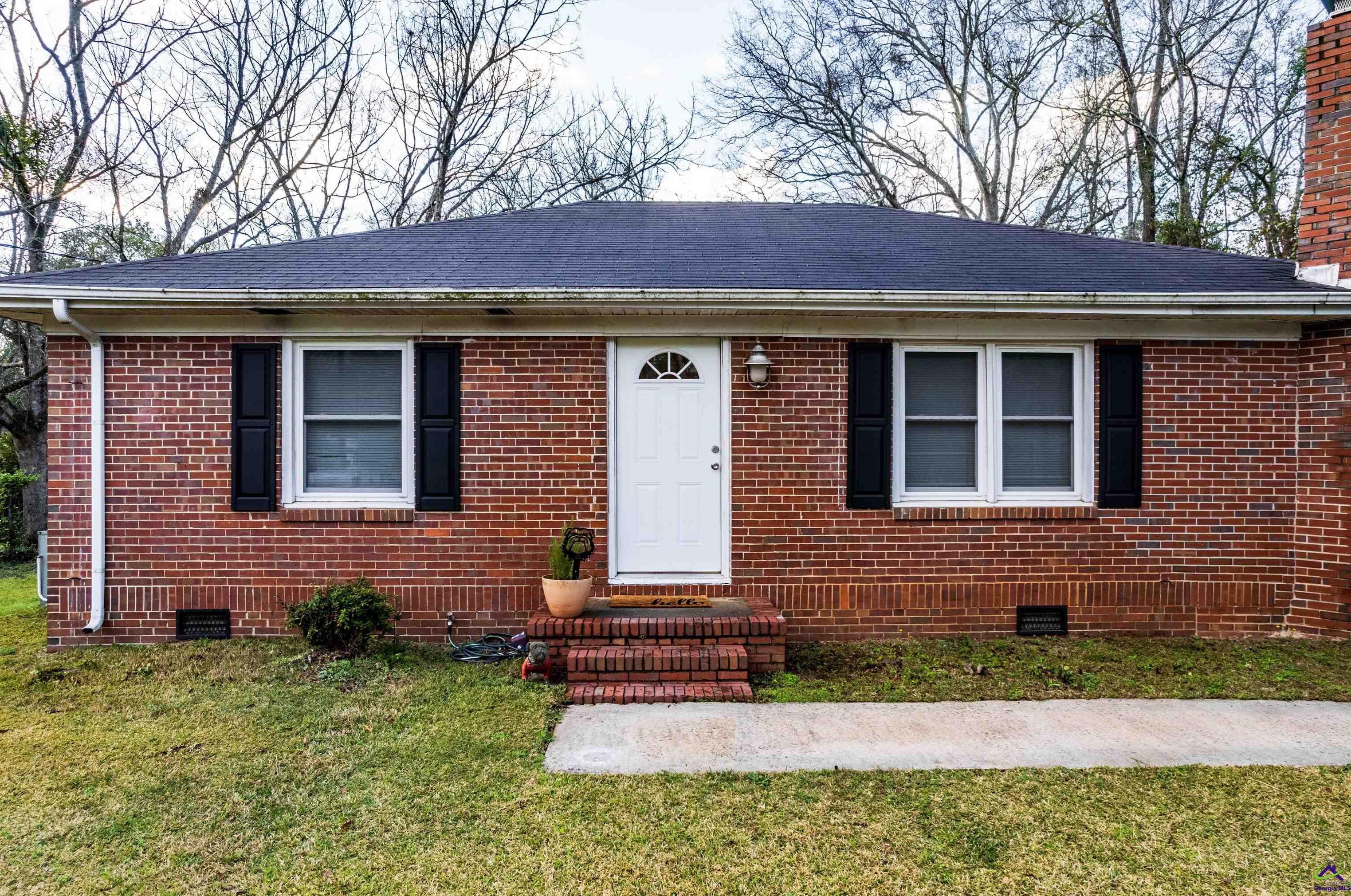 1725 Sewell Cir, Perry, GA 31069