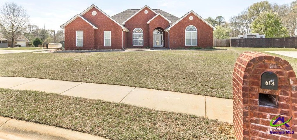 618 Huntwood Ln, Kathleen, GA 31047