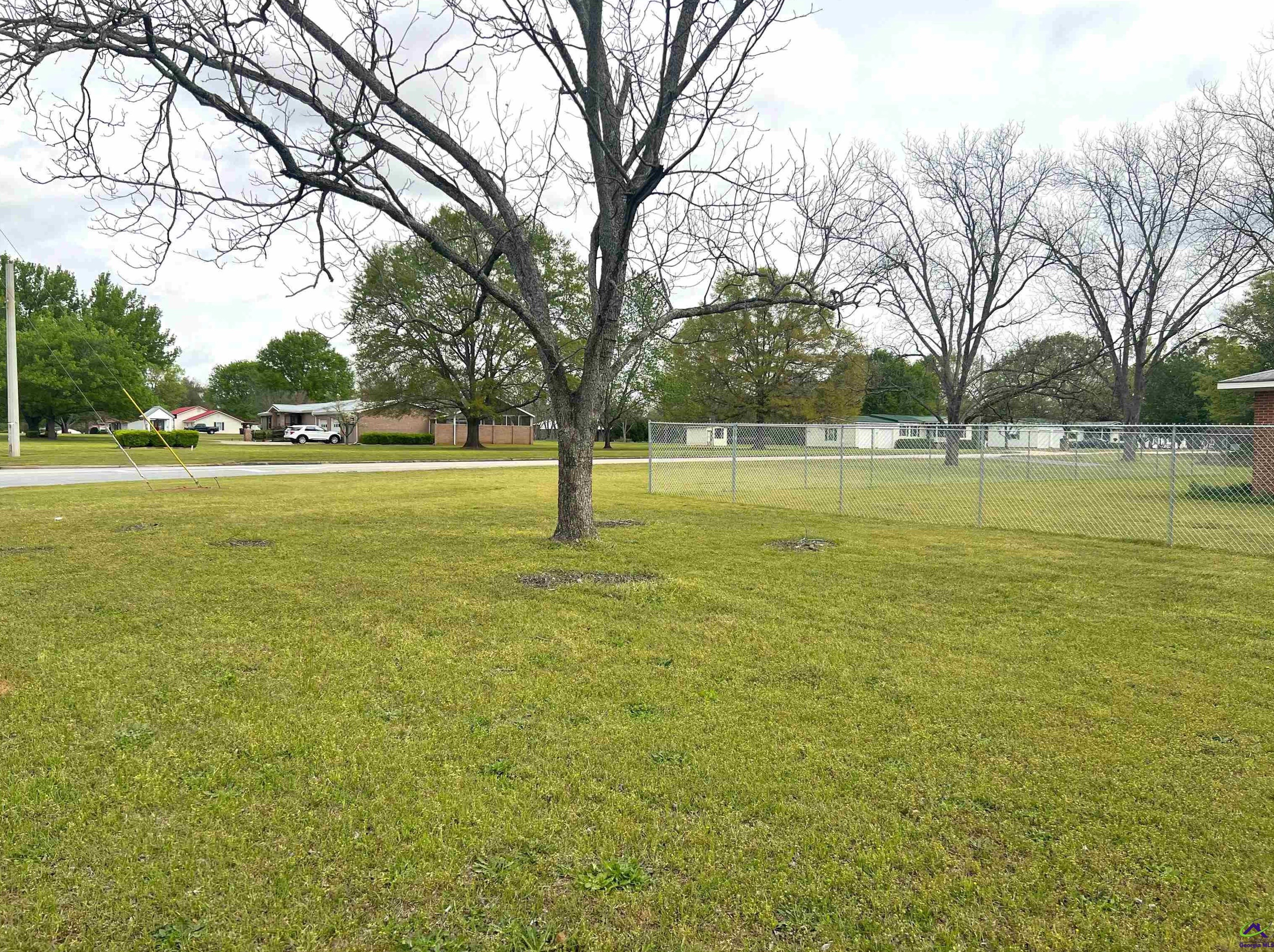 482 Lake Joy Rd, Kathleen, GA 31047