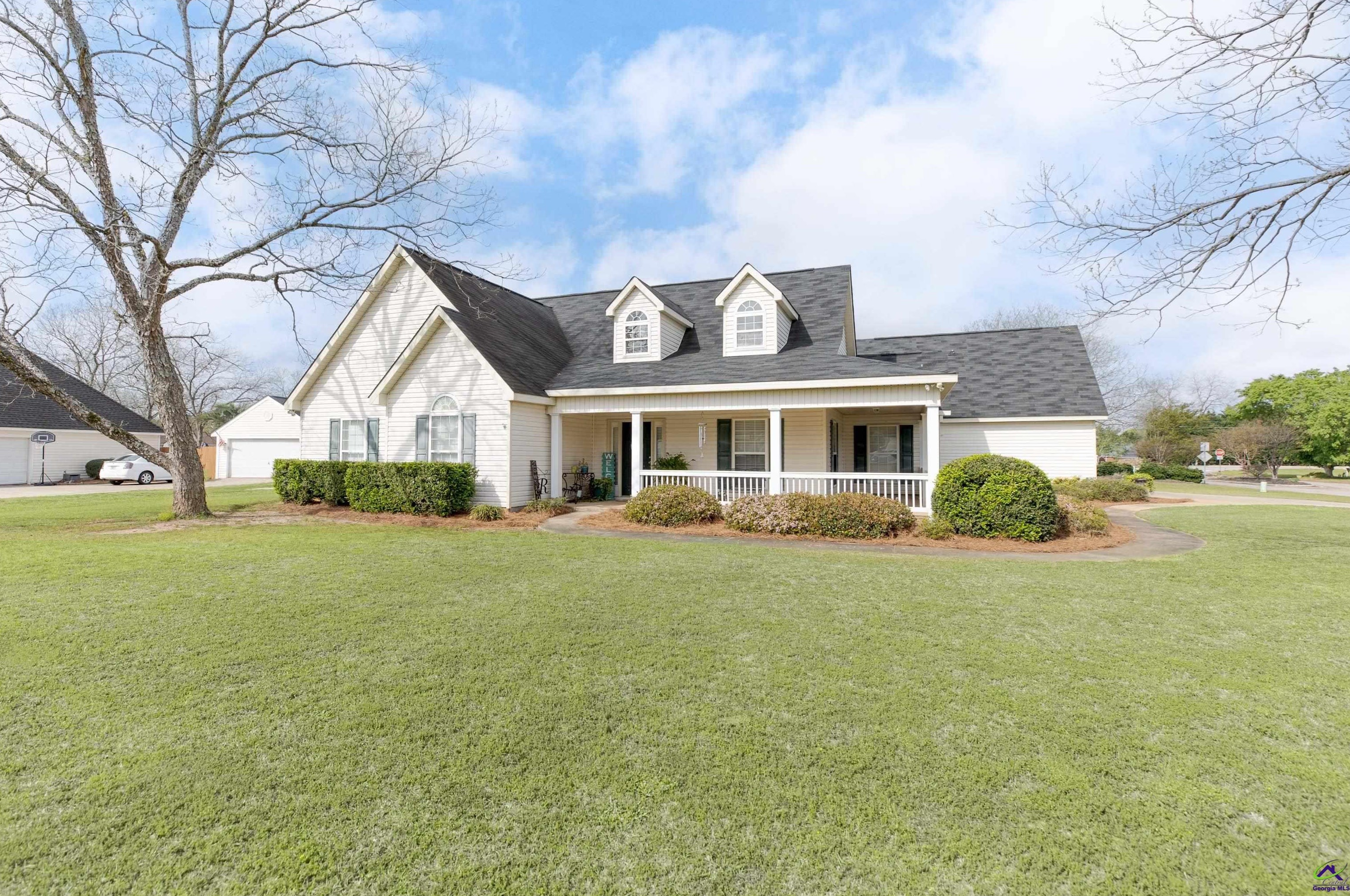510 Grove Ln, Kathleen, GA 31047
