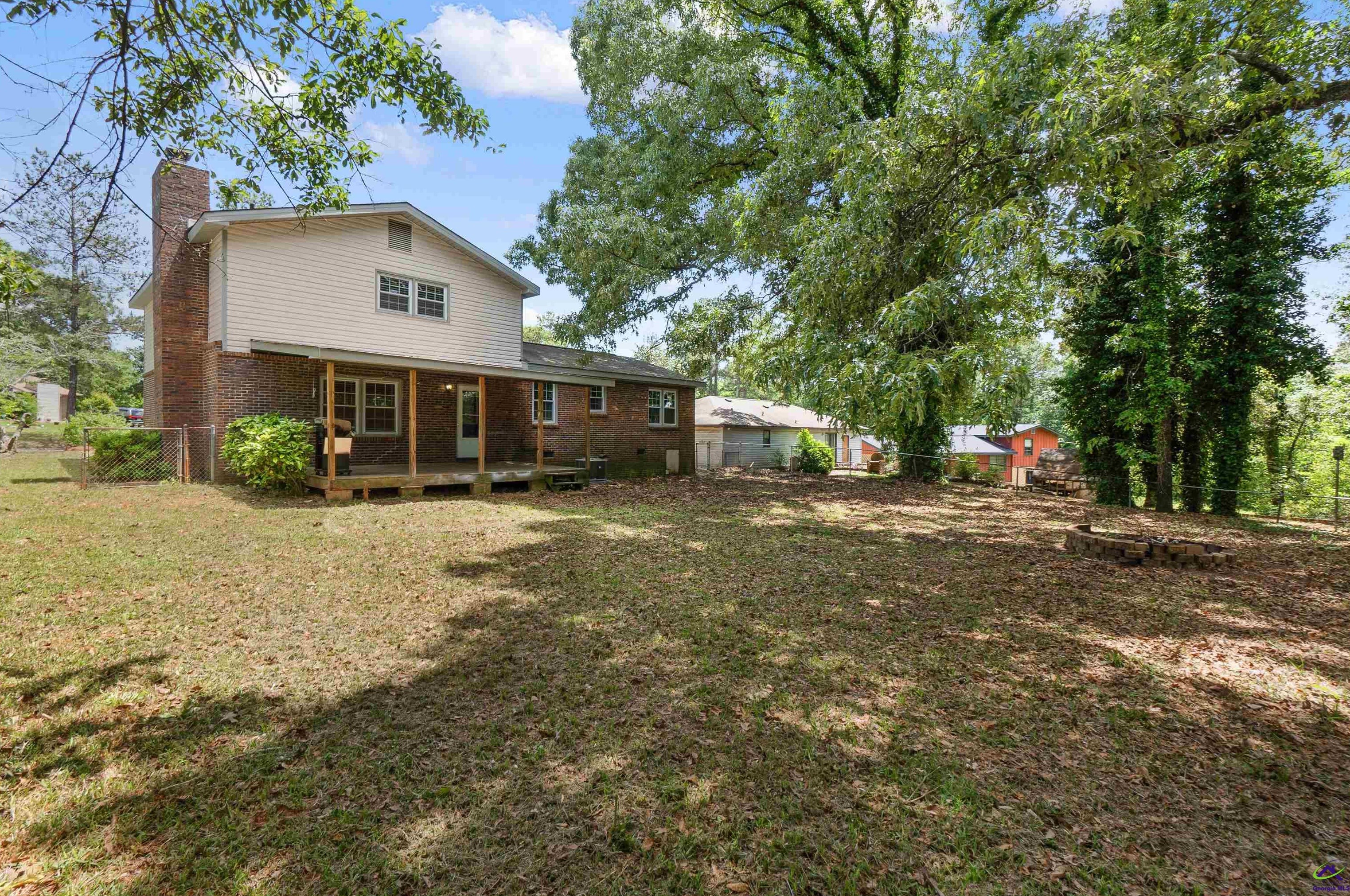 101 Devonshire Rd, Warner Robins GA  31088-4223 exterior
