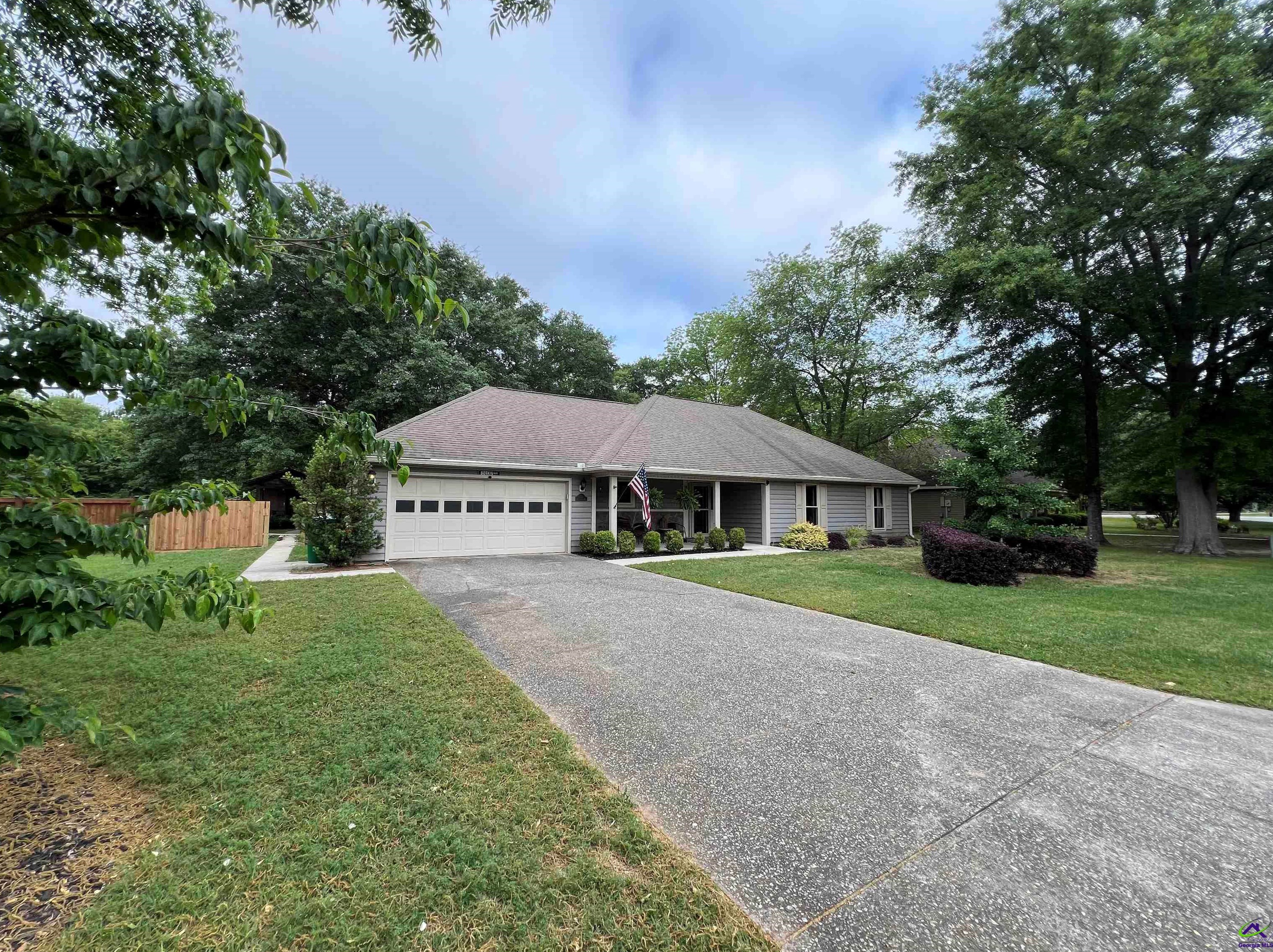 311 Wellington Way, Warner Robins, GA 31093-8932