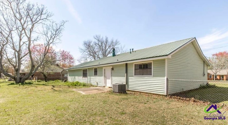 420 Campus Dr, Marshallville, GA 31030