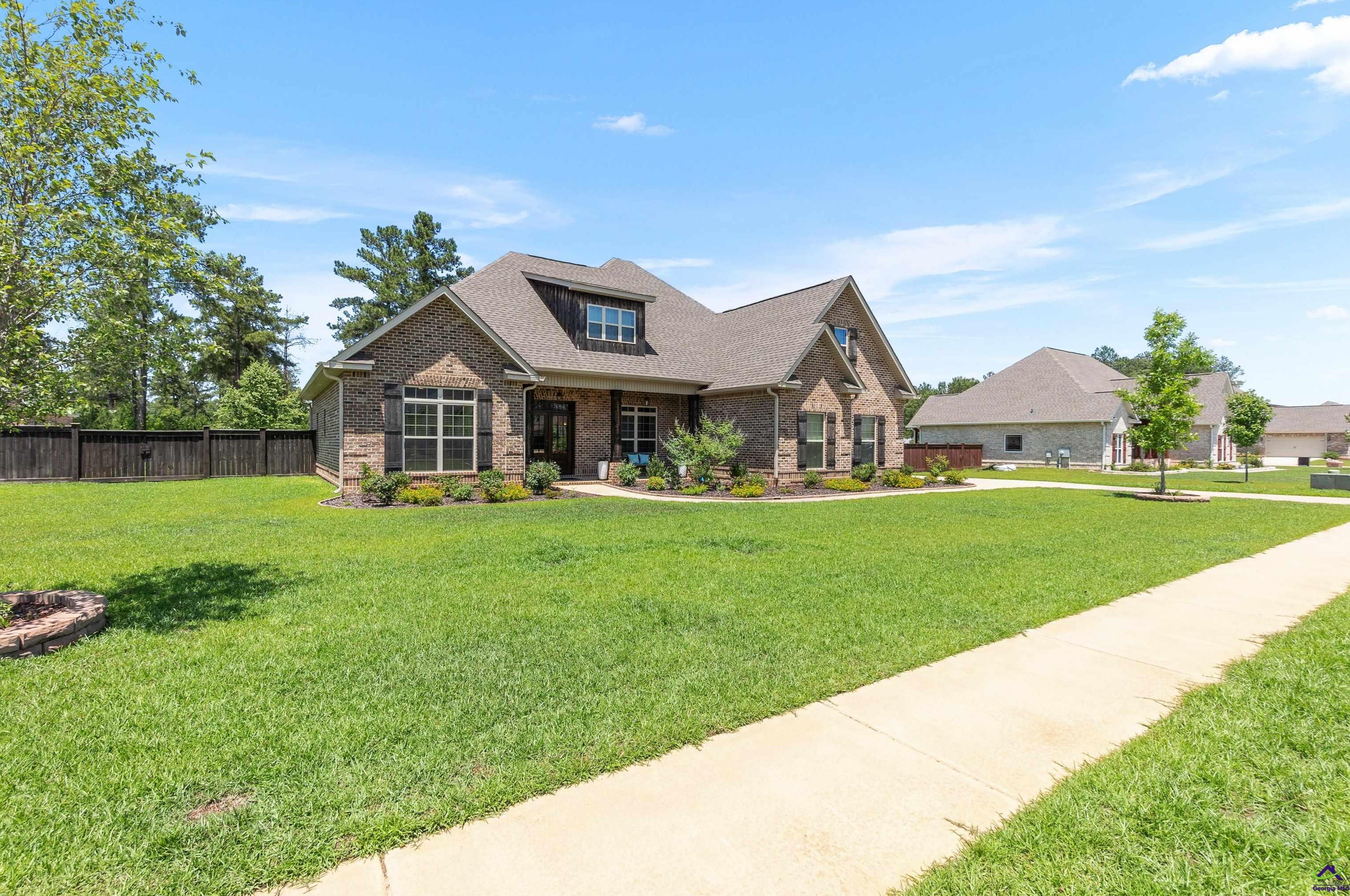 249 Woodlands Blvd, Kathleen, GA 31047