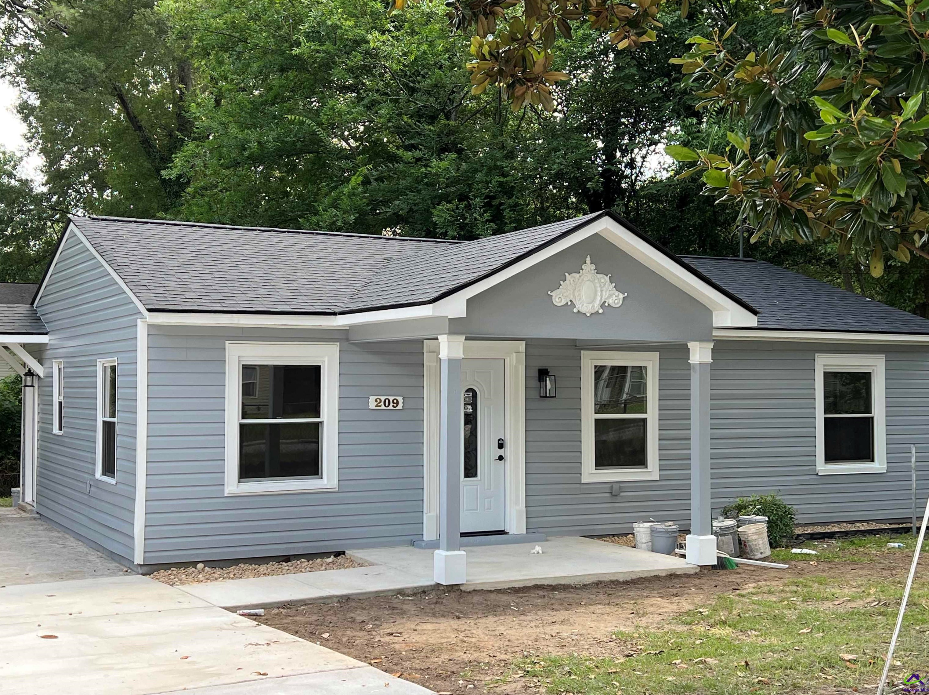 209 Carroll Dr, Warner Robins, GA 31093-1961