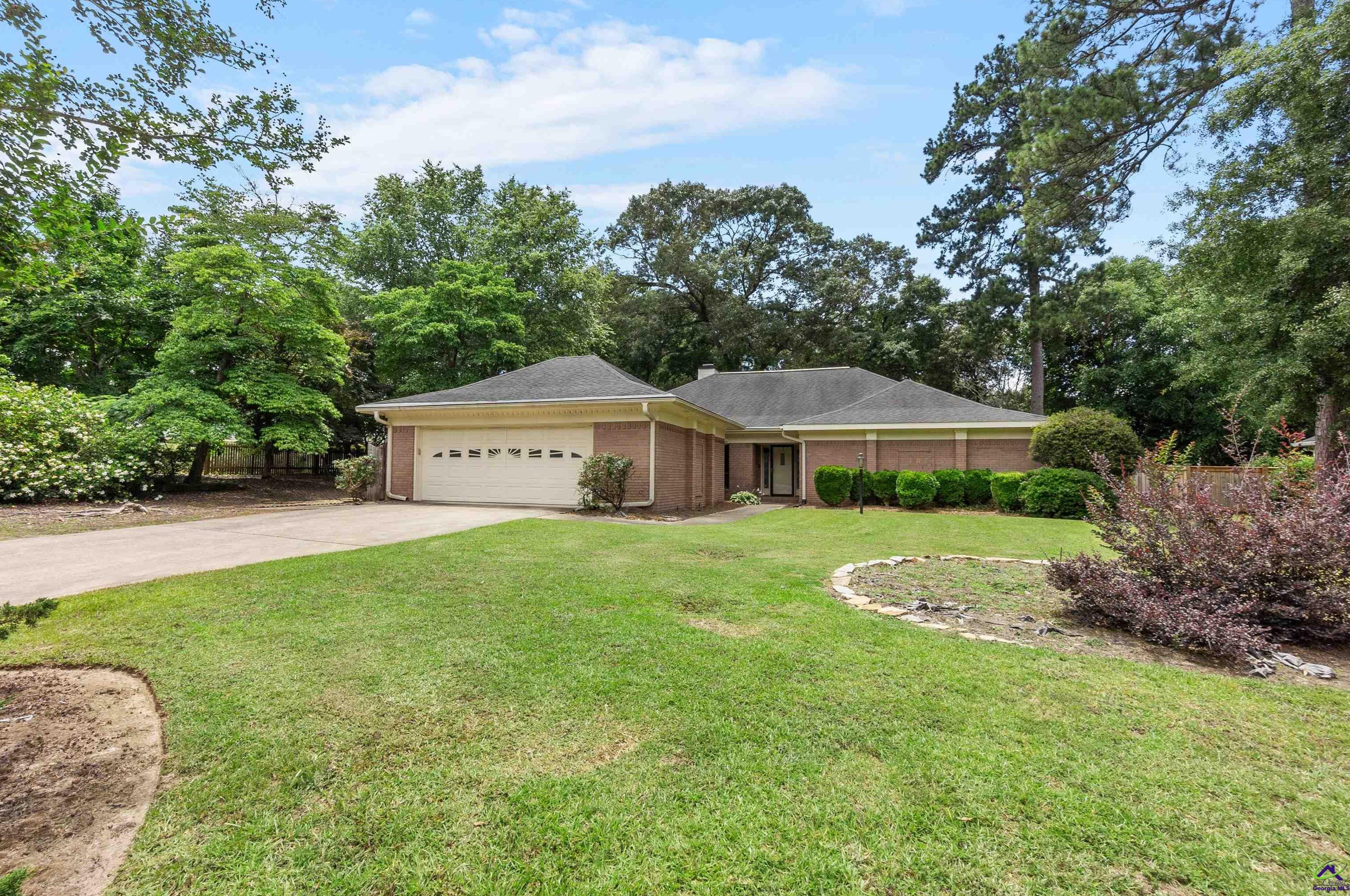106 Sandtrap Way, Warner Robins, GA 31088-7506
