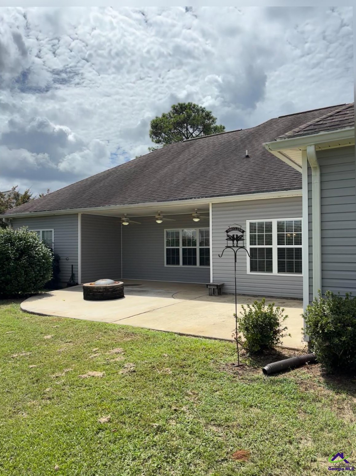 321 Ellicott Dr, Warner Robins GA  31088-1264 exterior