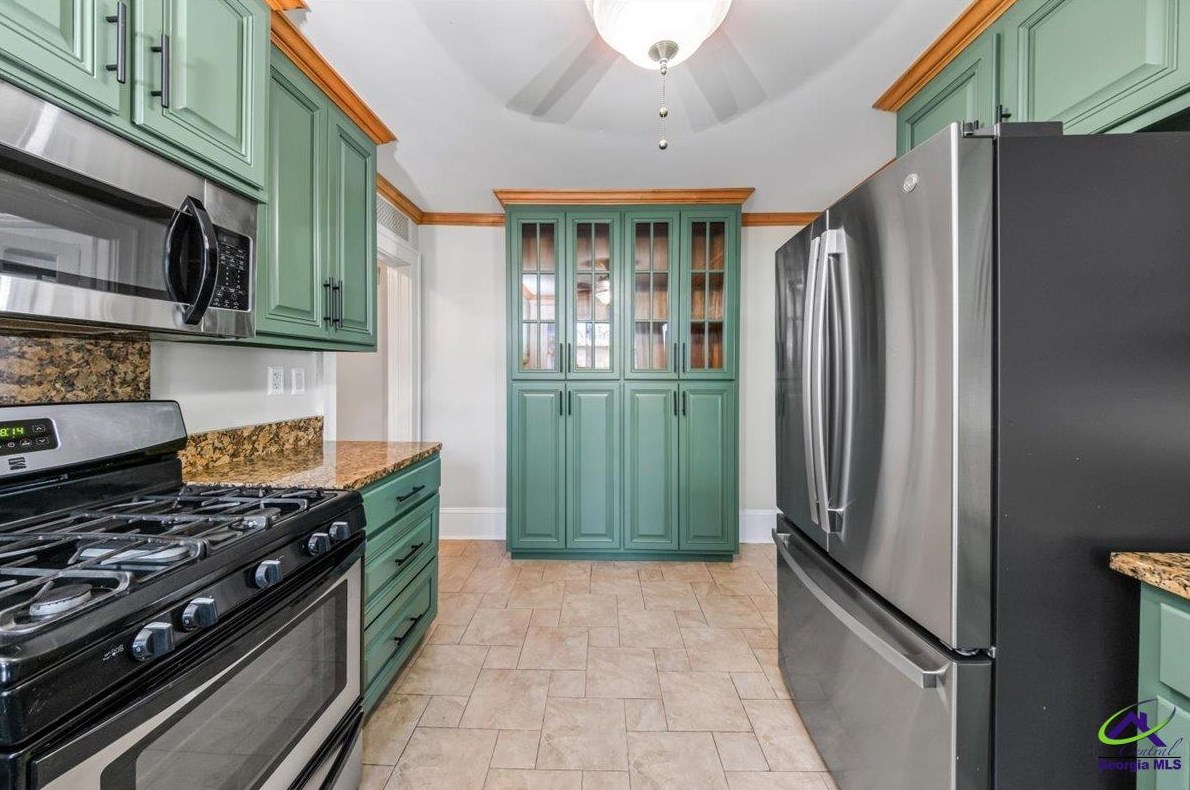 133 Stonewall Pl, Macon, GA 31204-2864