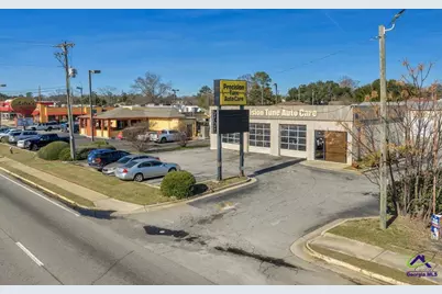 712 Russell Parkway, Warner Robins, GA 31210 - Photo 10