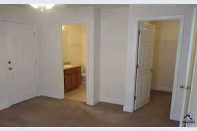 408 Club Villa Ct #1, Kathleen, GA 31047 - Photo 8