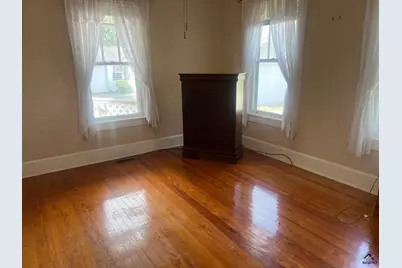 25 W Marion Street, Reynolds, GA 31076 - Photo 14