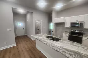 102 Silver Maple, Byron, GA 31008 - Photo 4