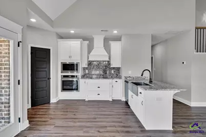 426 Burlington Drive, Macon, GA 31052 - Photo 6