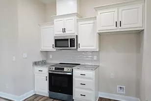 1803 Quail Ridge Ln, Perry, GA 31069 - Photo 10