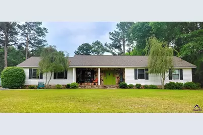 510 Evergreen Circle, Eastman, GA 31023 - Photo 1