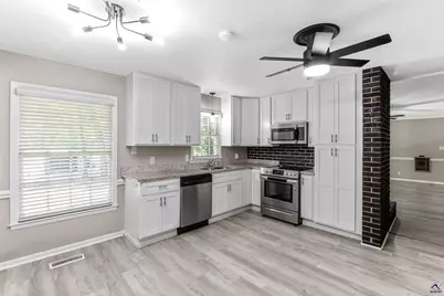 467 Kirkland Drive, Byron, GA 31008 - Photo 18