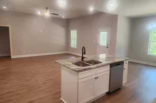 107 Silver Maple Ct, Byron, GA 31008 - Photo 2